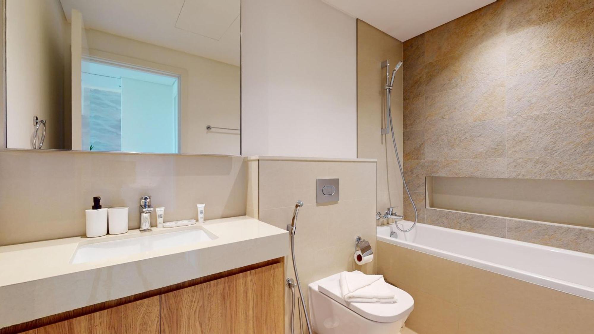 With 1 Bedroom In Financial Center Rd - * Dubai