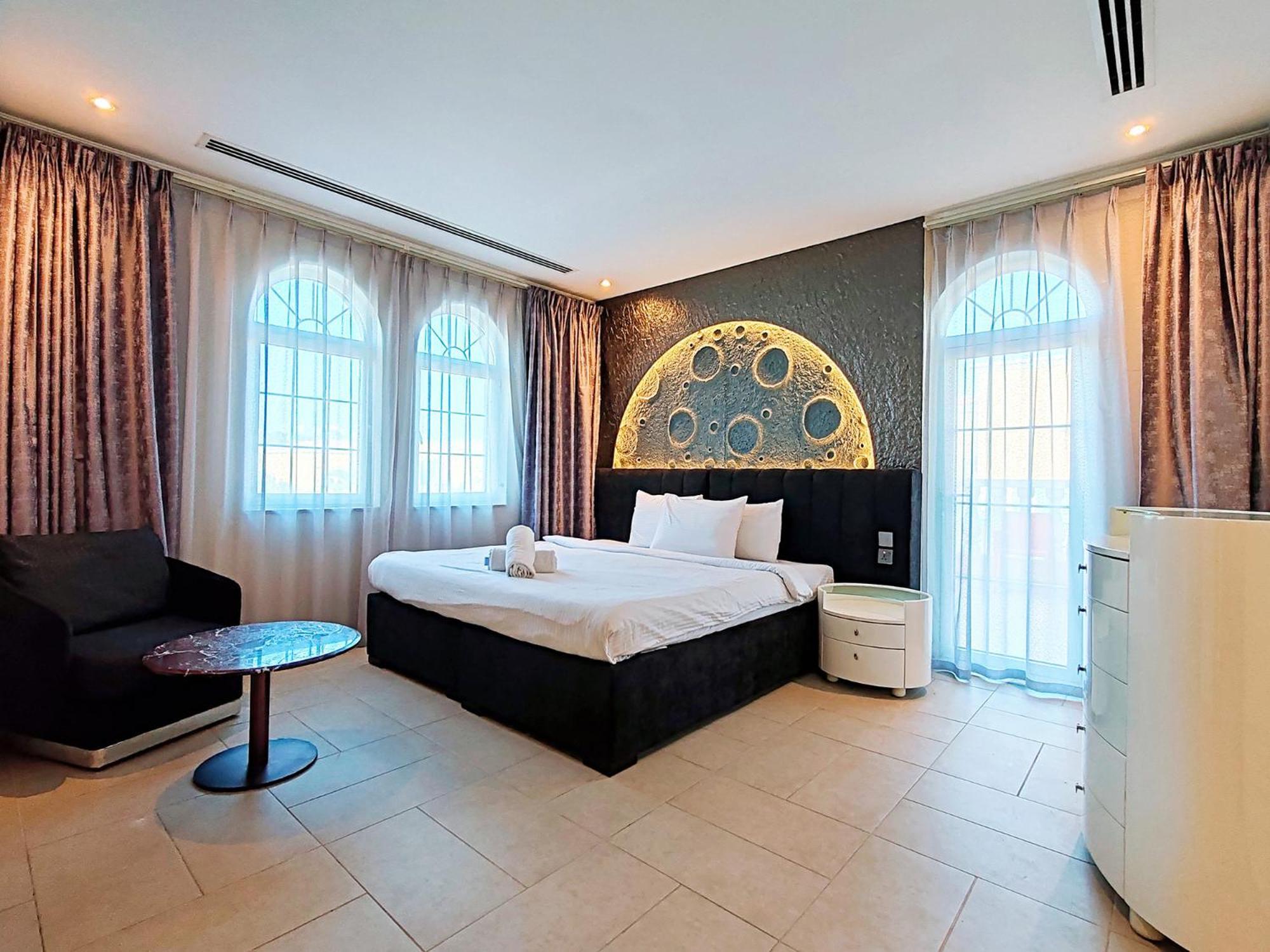 Royal Private Pool, Lux 7-bedroom On Marina Dubai