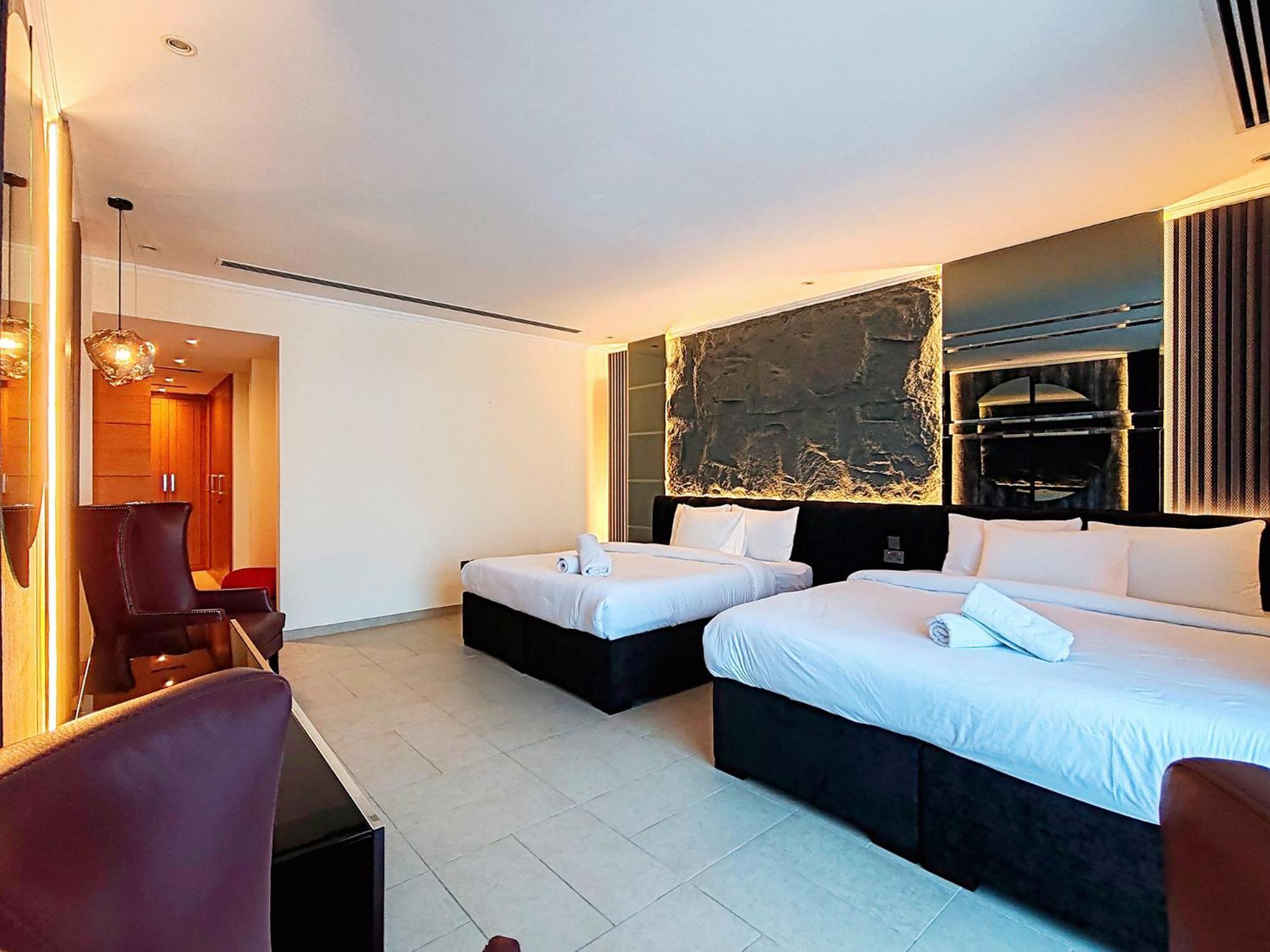 Villa Royal Private Pool, Lux 7-bedroom On Marina