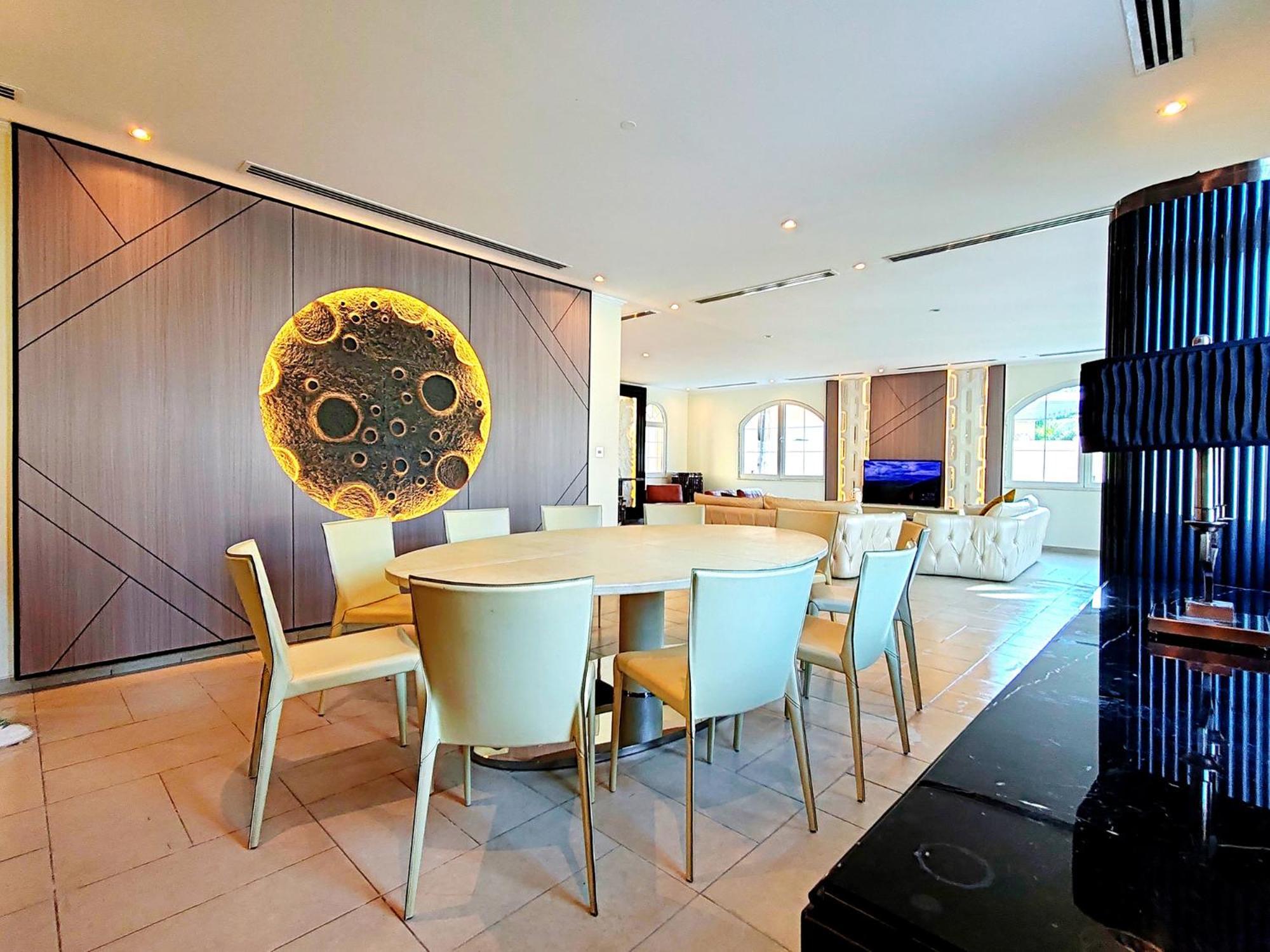 Villa Royal Private Pool, Lux 7-bedroom On Marina Dubai