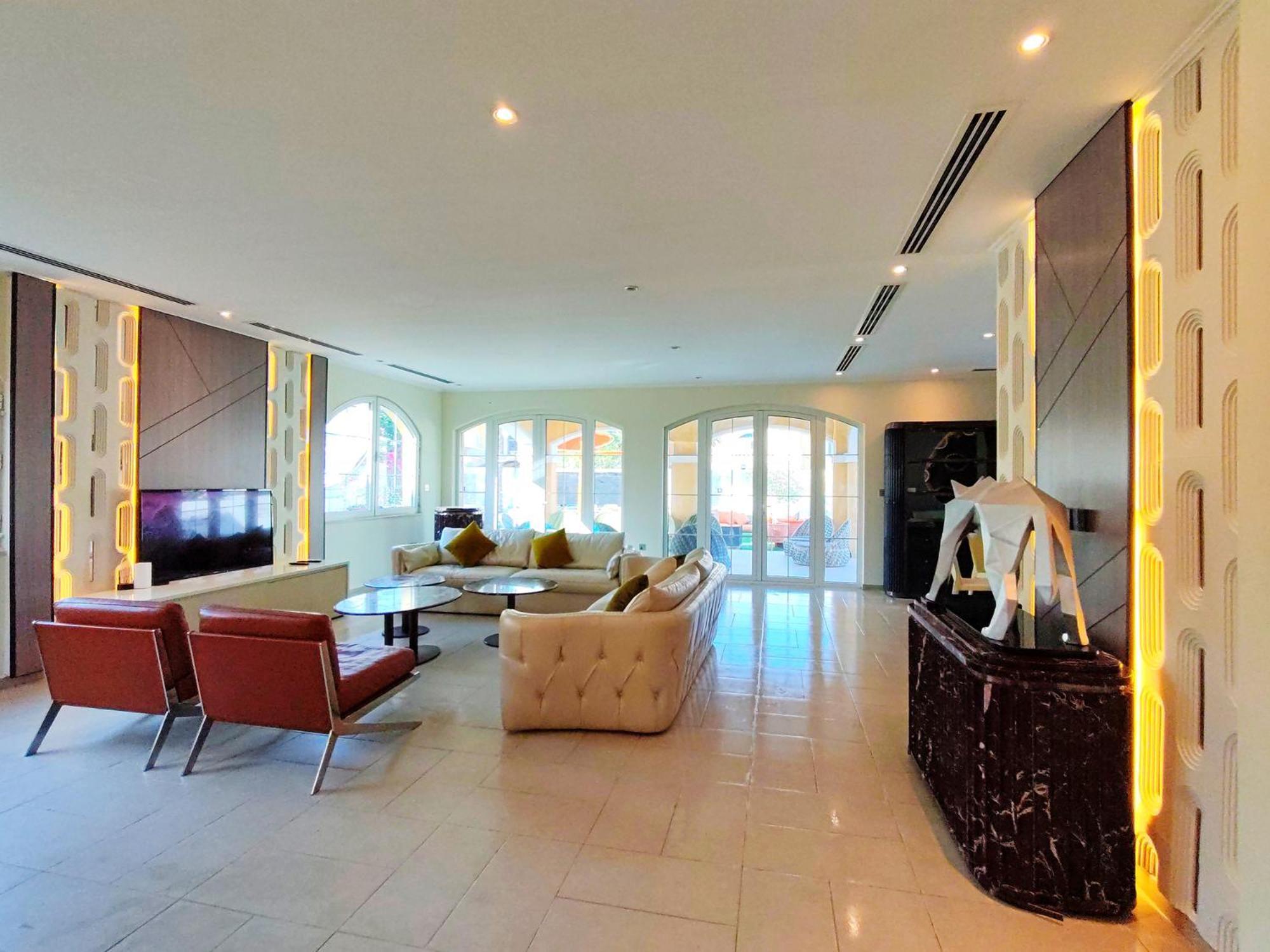 Villa Royal Private Pool, Lux 7-bedroom On Marina