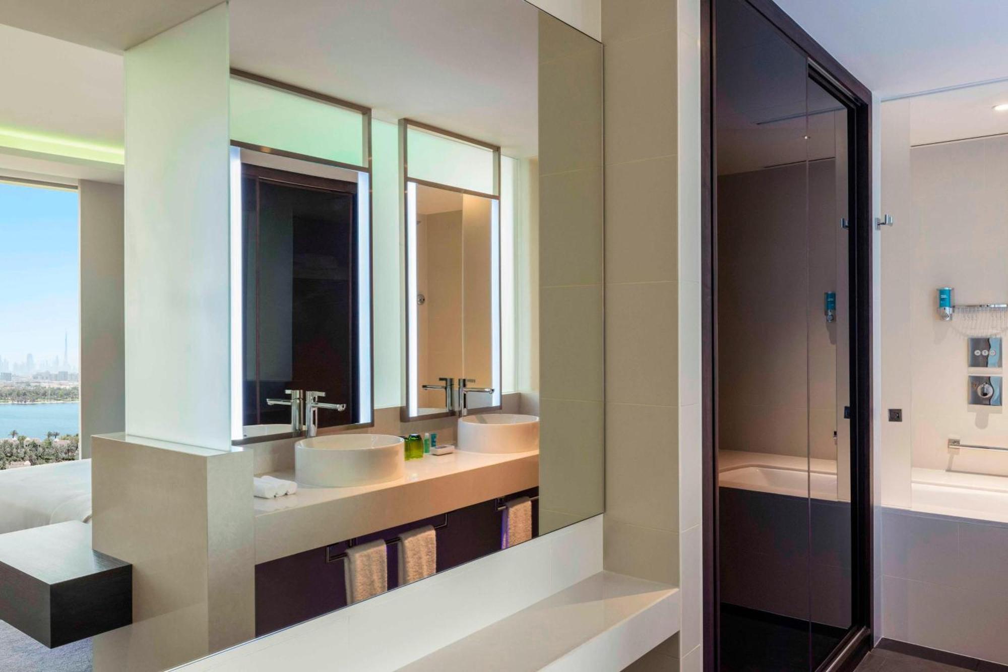 Hotel Aloft Creek Dubai