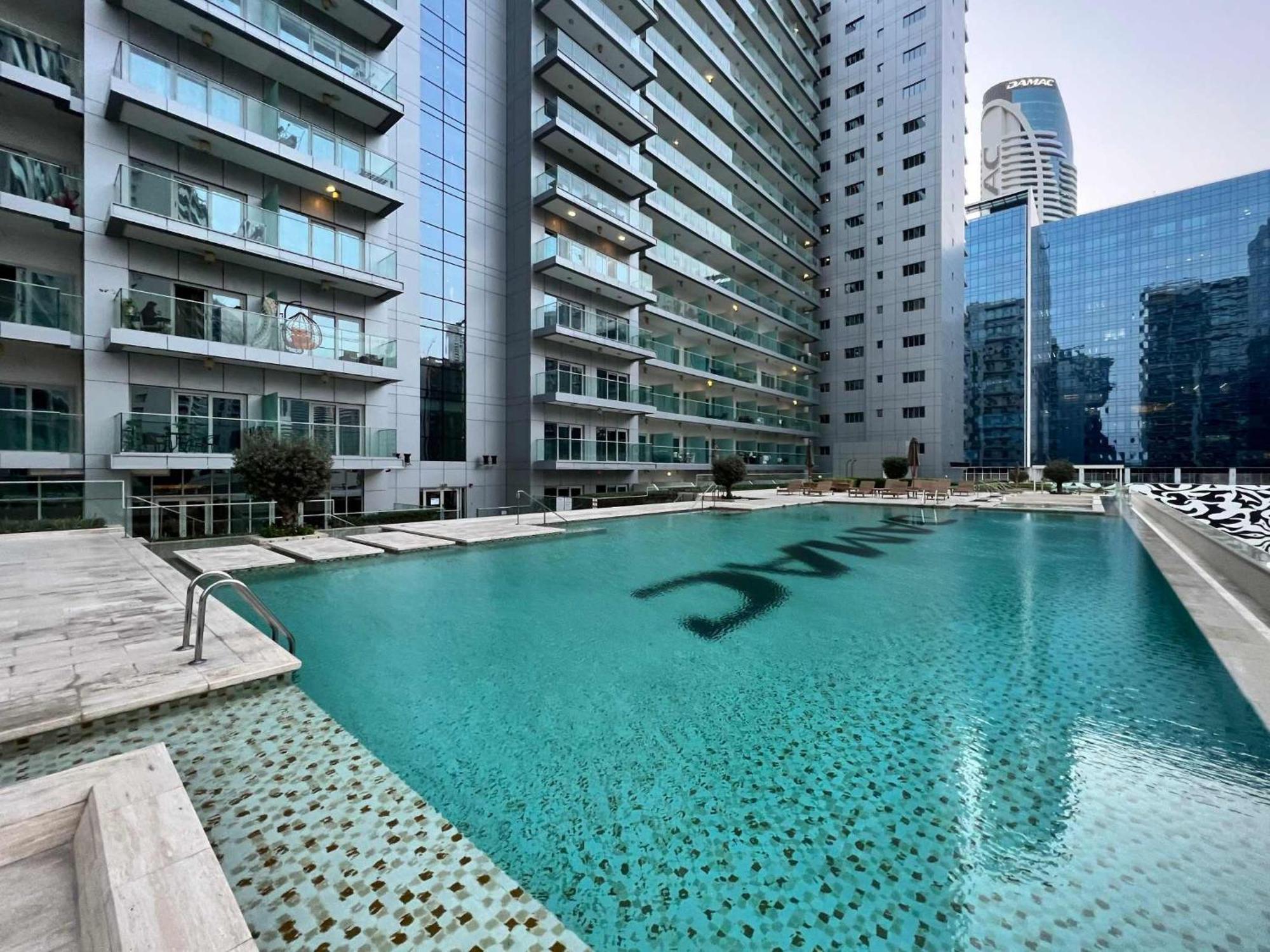 Stylish In Business Bay Close To Burj Khal Dubai
