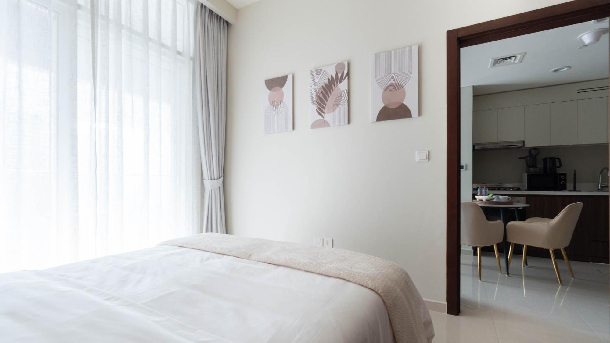 Keyrock Living - Luxury 1br With View At Reva