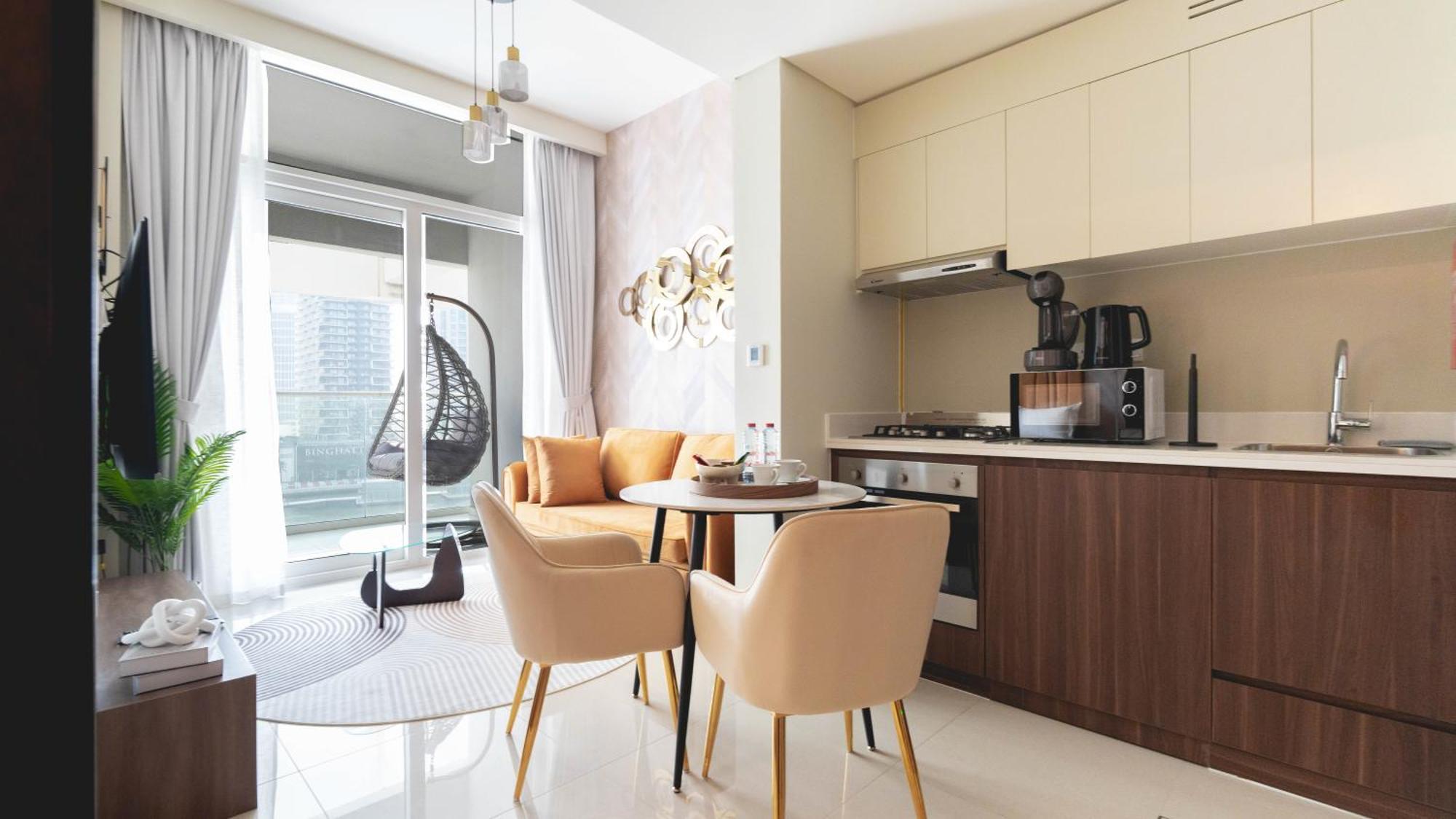 Apartment Keyrock Living - Luxury 1br With View At Reva
