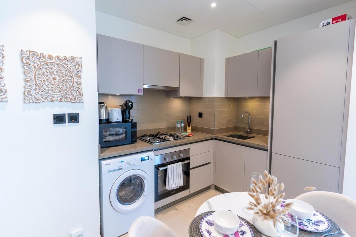 Modern 1br In Sobha Creek Vista Reserves Apartment