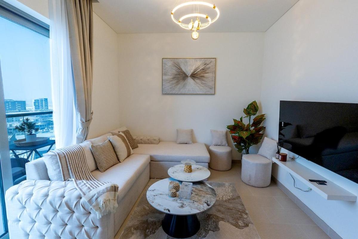 Modern 1br In Sobha Creek Vista Reserves