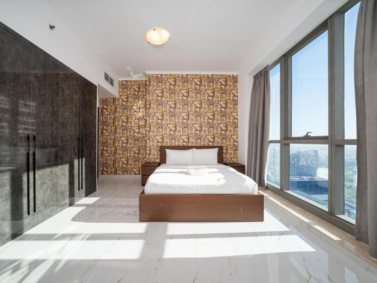 Apartment Bright And Spacious 3 Bedroom Retreat In Marina Dubai