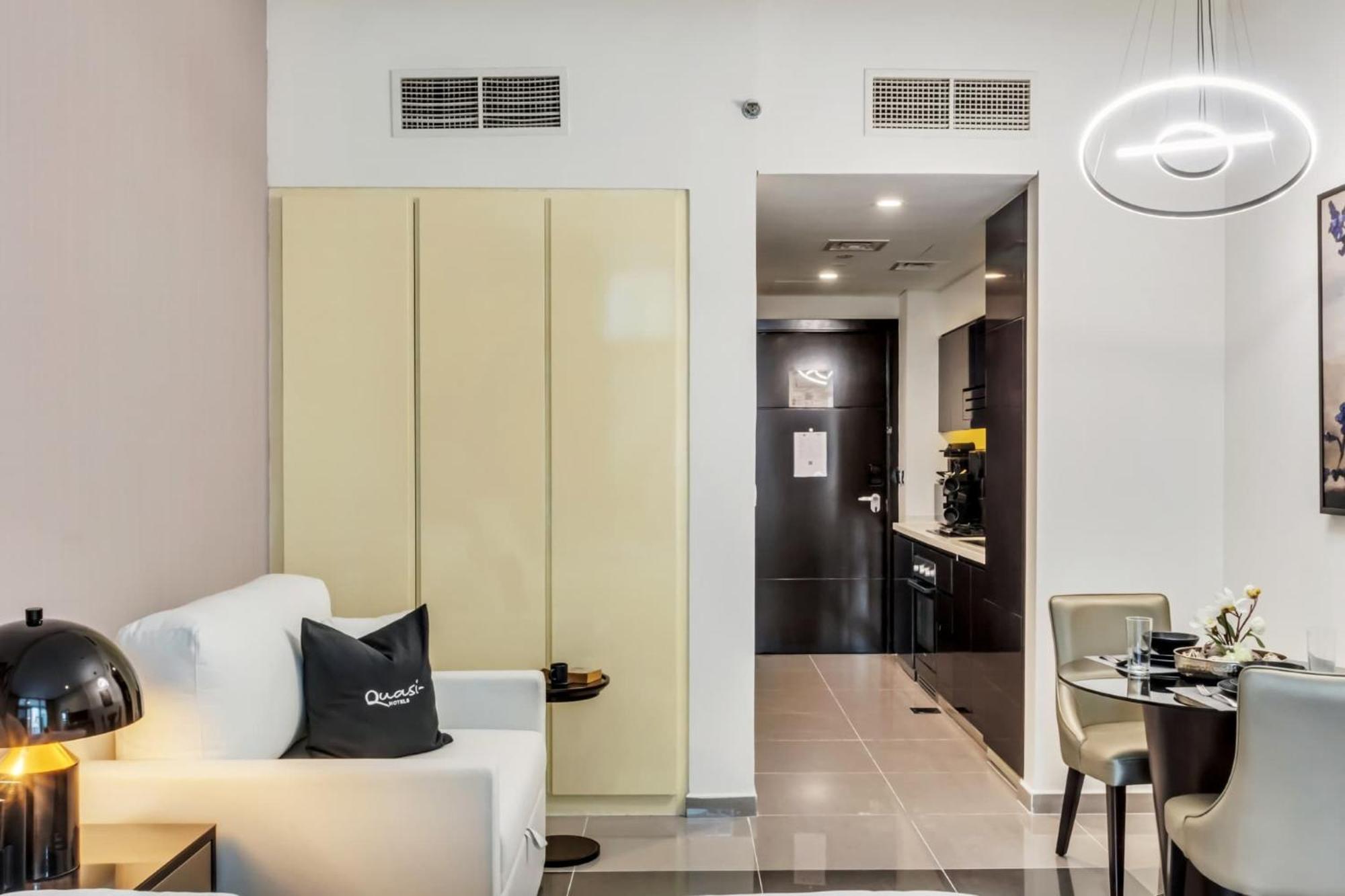 Stylish In Business Bay Close To Burj Khal Apartment *