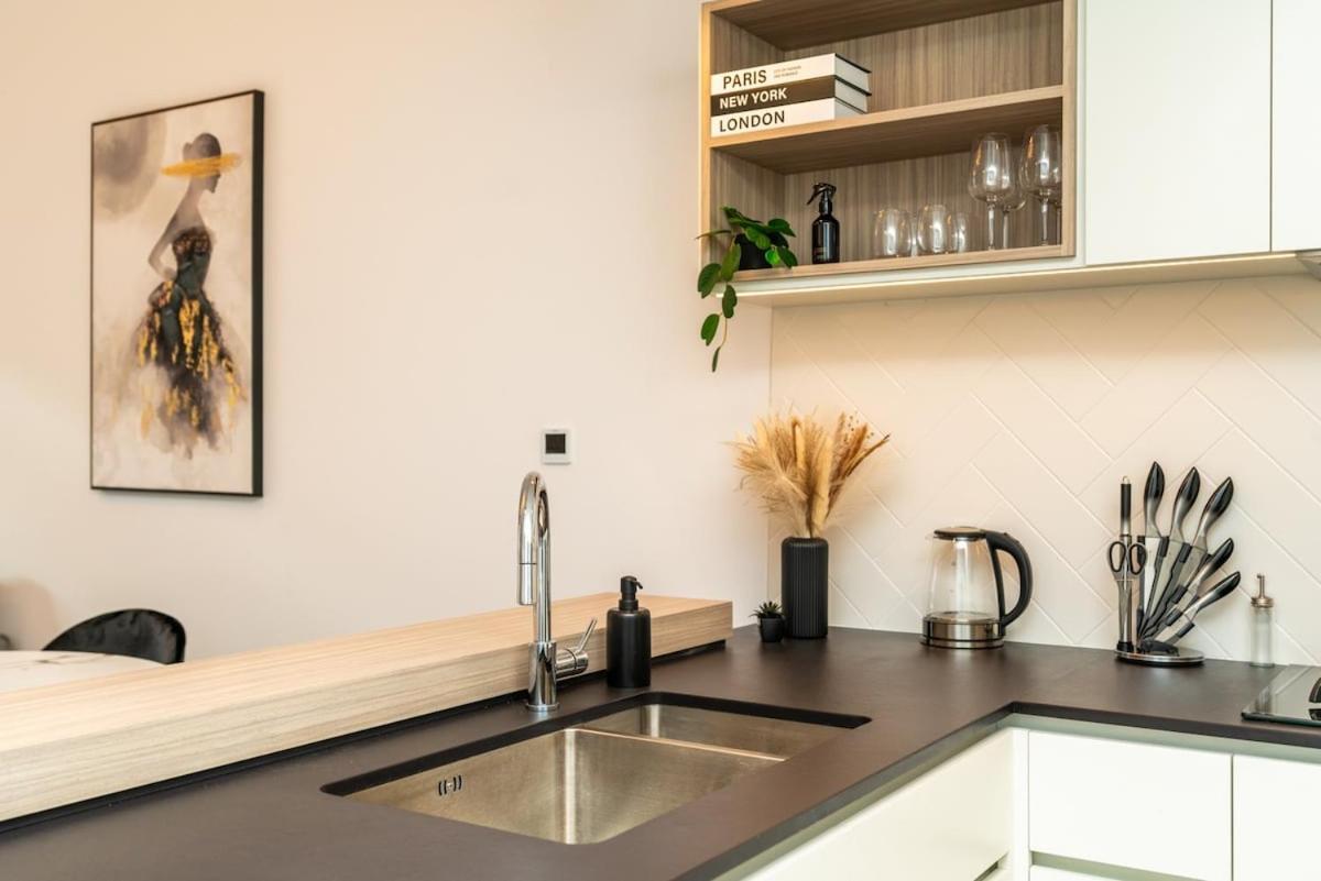 Sleek & Modern 1br With Luxury Pool In Jvc *