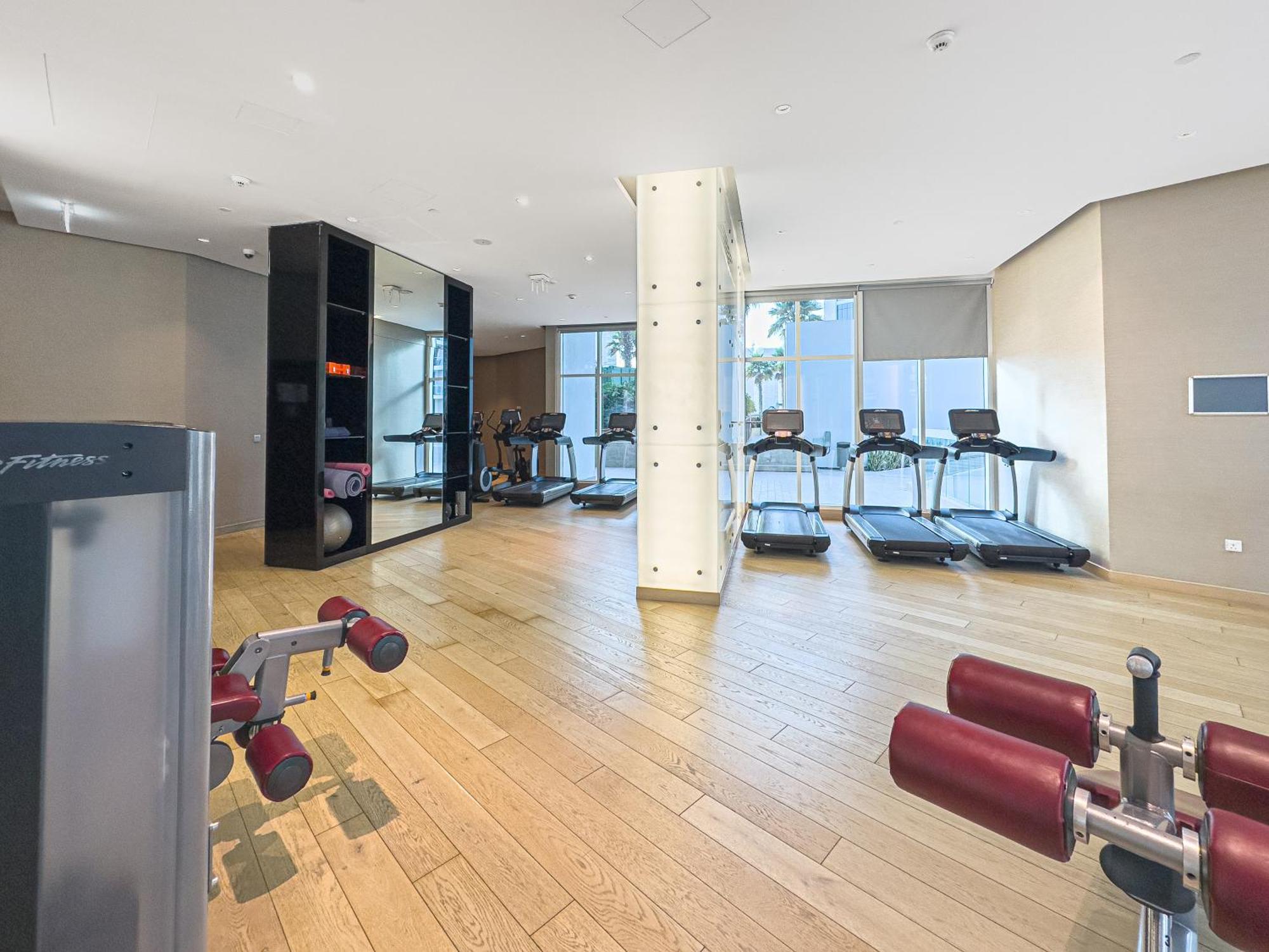 Escape 24 - Luxury In Damac Maison Prive Business Bay Apartment *