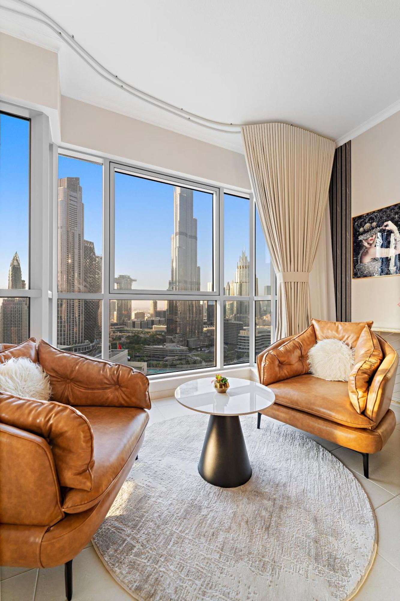 Ace Luxe, 2br, Downtown, Burj Khalifa & Fountain View, 5 Mins Walk To Mall Apartment