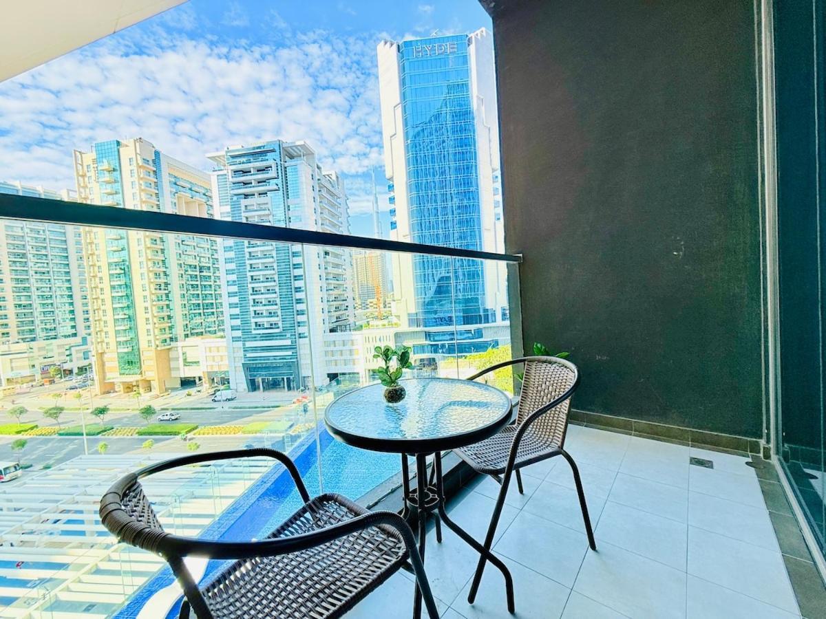 Apartment Breathtaking Burj & Pool View In Downtown Dubai
