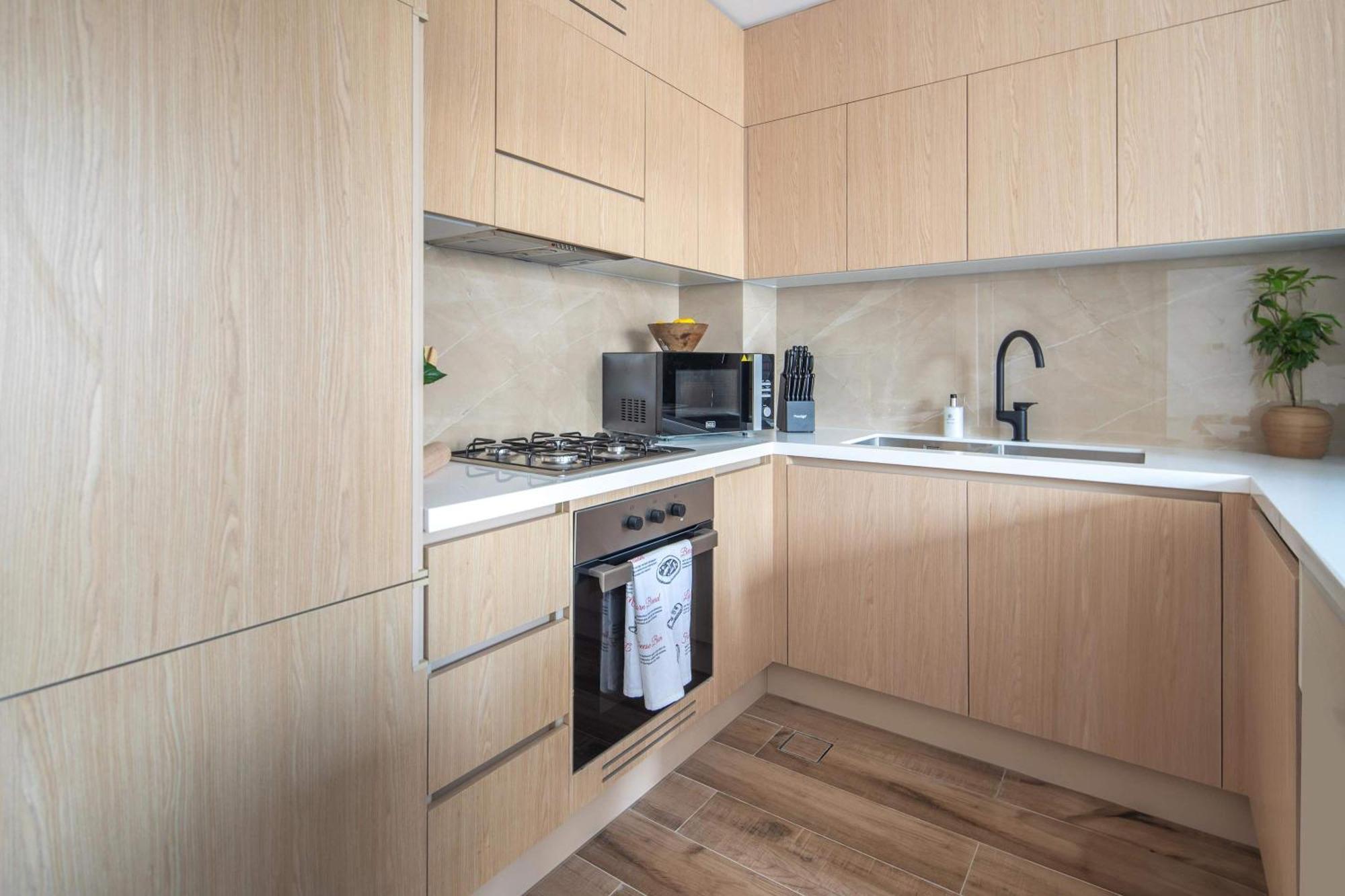 Apartment Frank Porter - Oakley Square Residences A *
