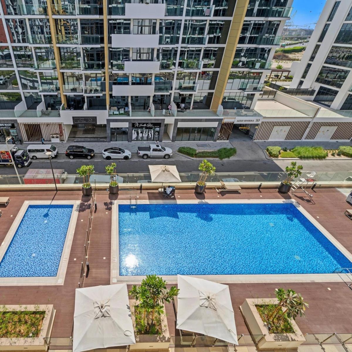Apartment Stylish With Huge Balcony-azizi Riviera *