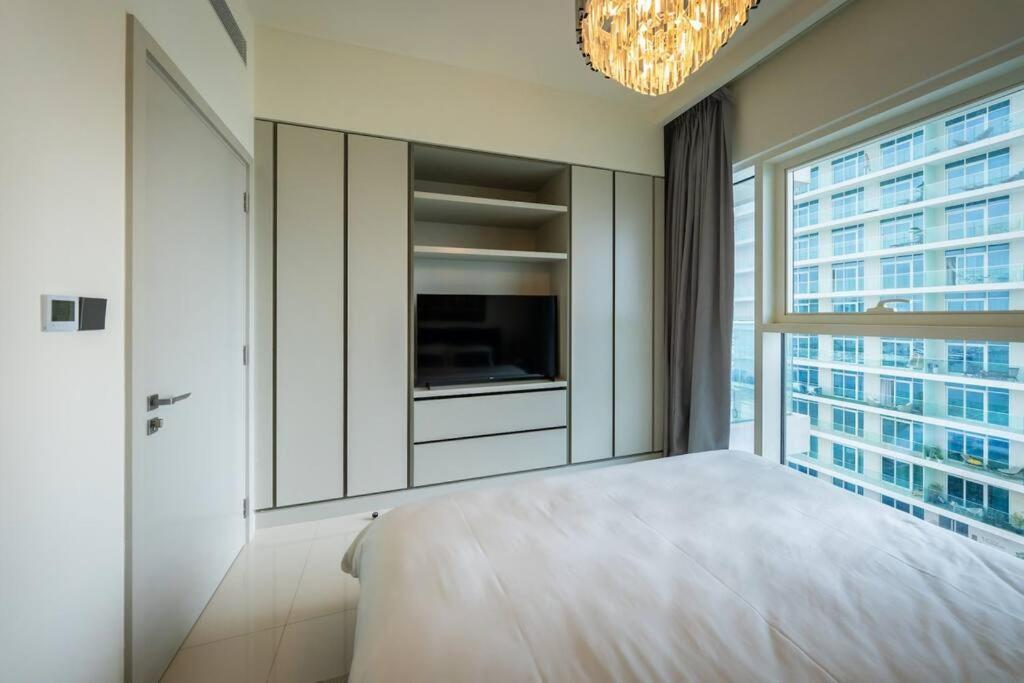 Glamorous 3br With Marina View * Dubai