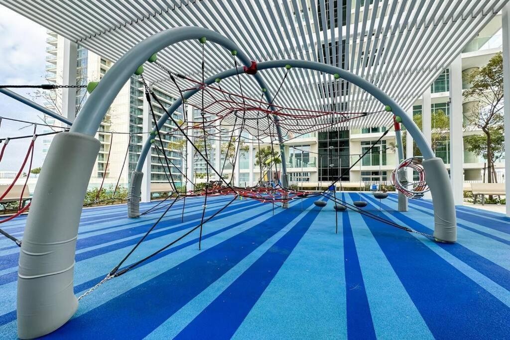 Glamorous 3br With Marina View * Dubai