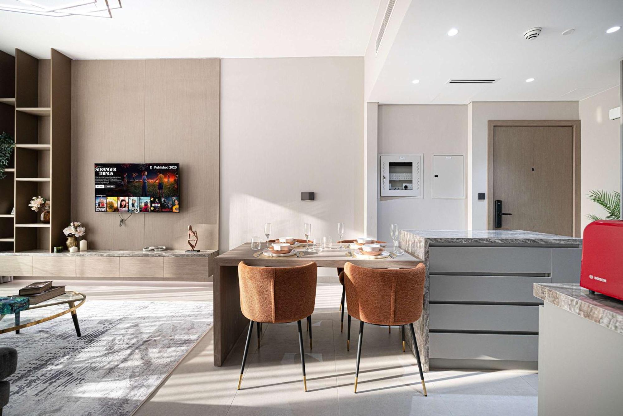 Modern 1-bedroom With Luxurious Amenities In Jvc * Dubai