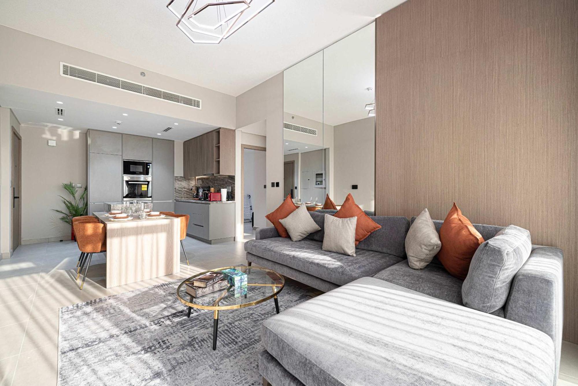 Apartment Modern 1-bedroom With Luxurious Amenities In Jvc Dubai