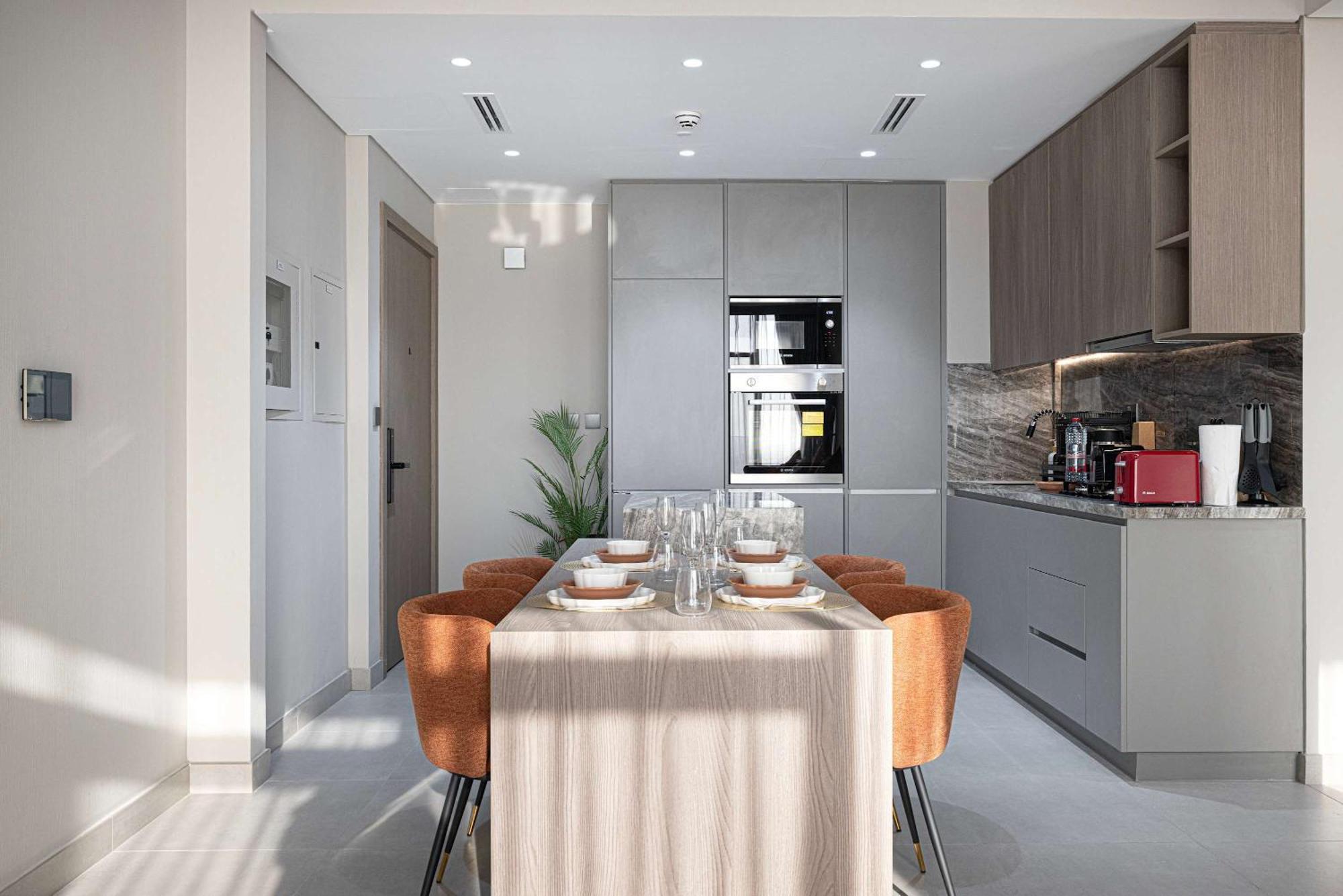 Modern 1-bedroom With Luxurious Amenities In Jvc * Dubai