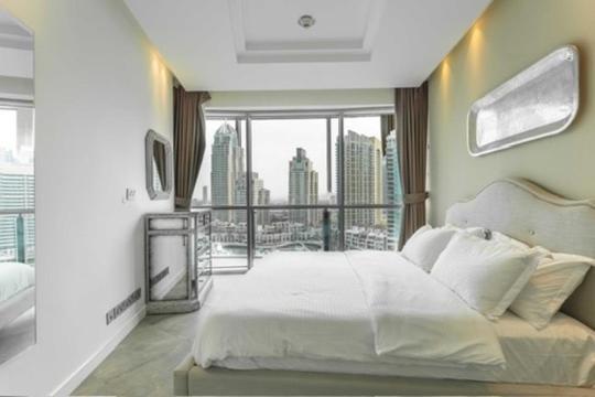 Stunning 3-bedroom Marina View Dubai