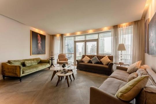 Stunning 3-bedroom Marina View * Dubai