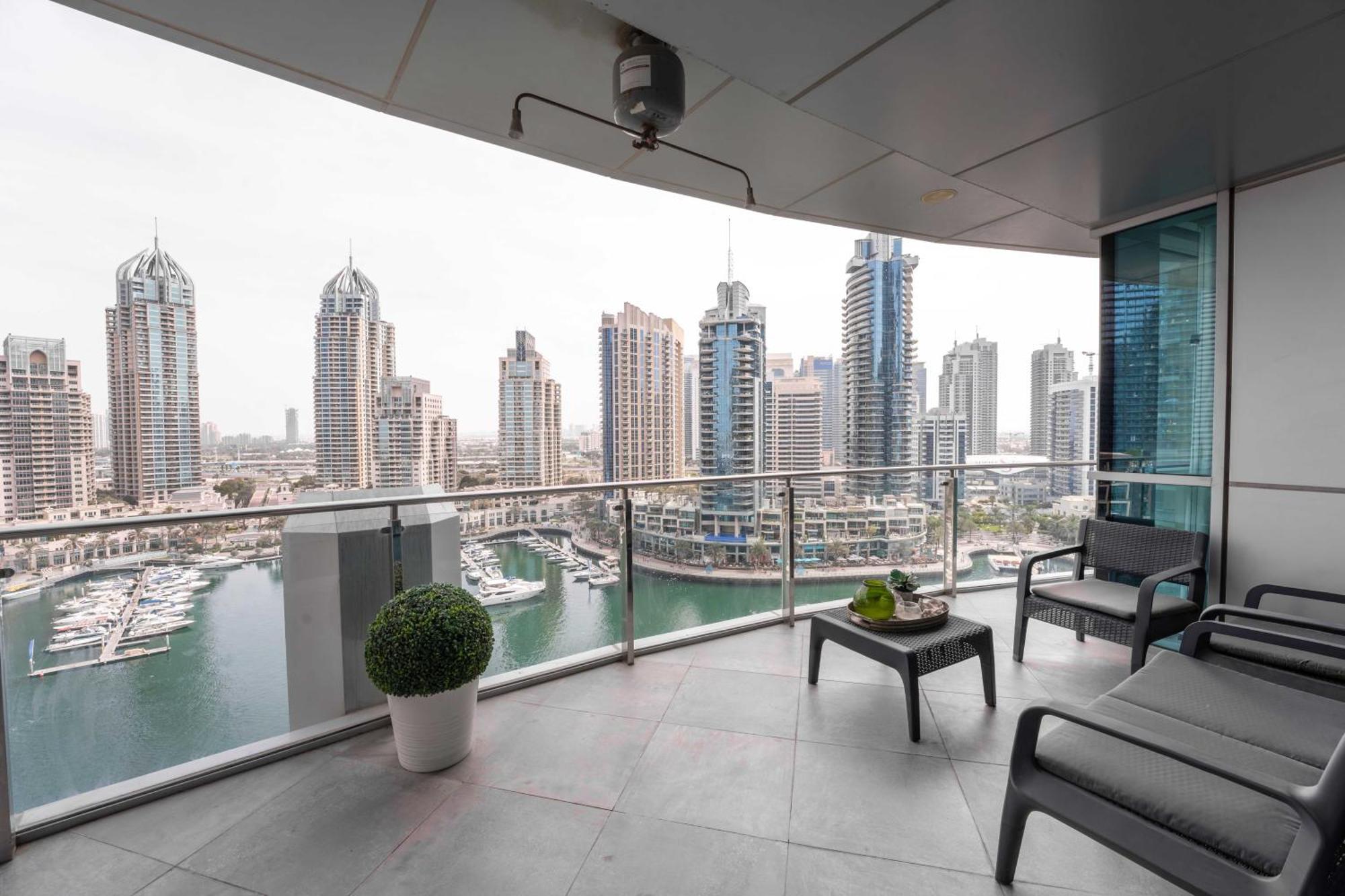 Stunning 3-bedroom Marina View *