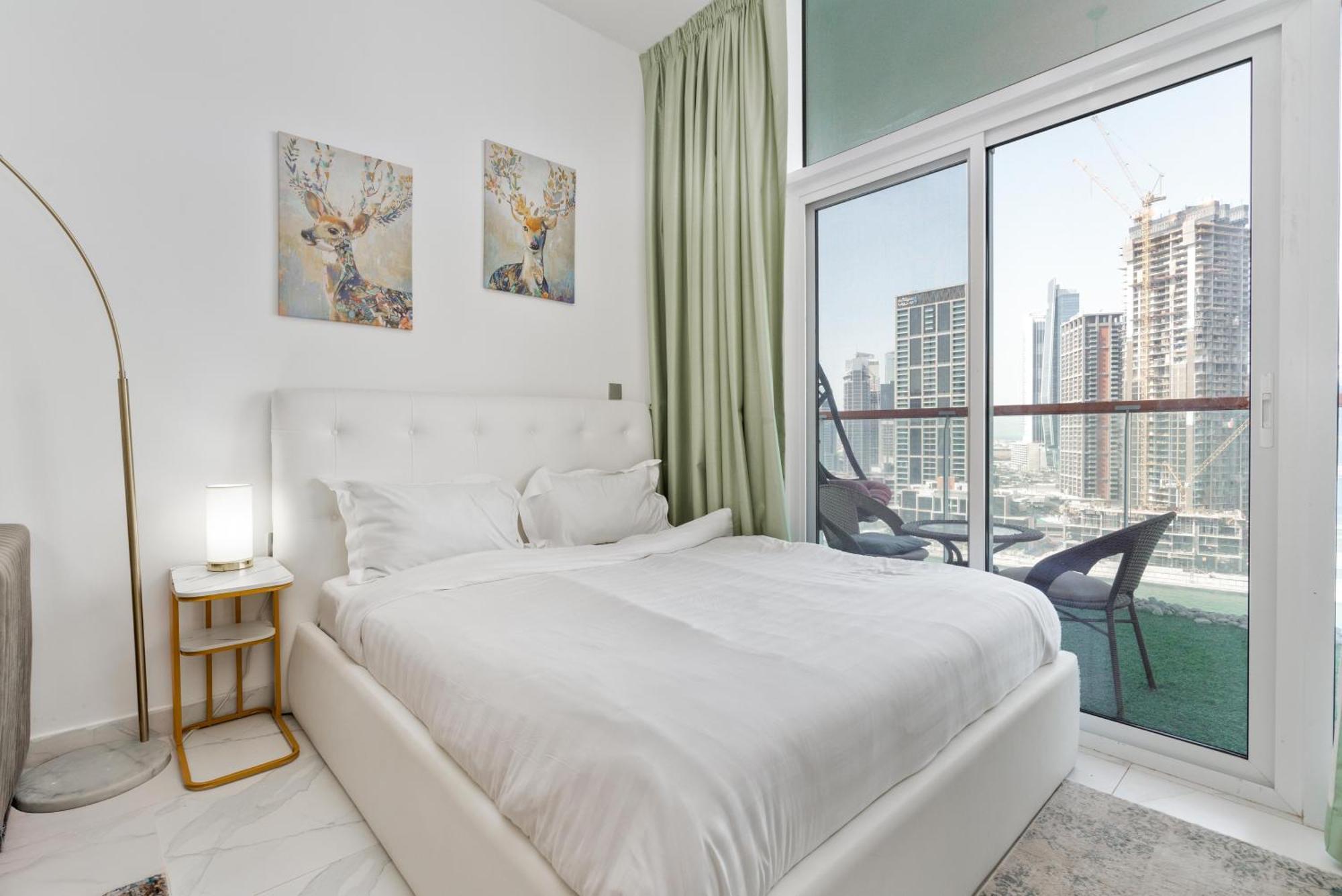 Bespoke Homes - With Canal Views In Millenium Binghatti Residences