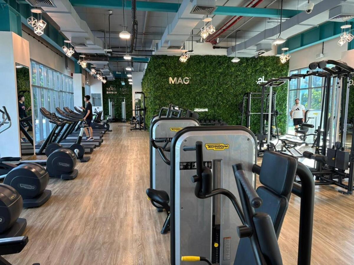 Apartment 1br Oasis With Pool, Gym, And Kid's Playground *
