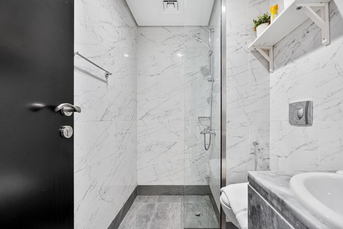 1br Oasis With Pool, Gym, And Kid's Playground Apartment Dubai