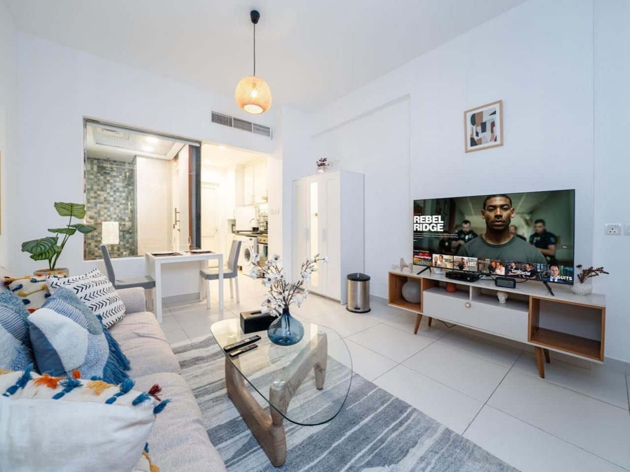 Apartment Chic Waterfront In Palm Views West *