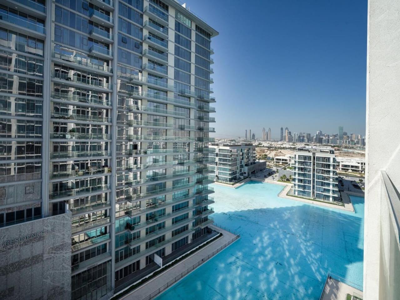 Apartment Luxury Lagoon-side Living 1-bed In District One