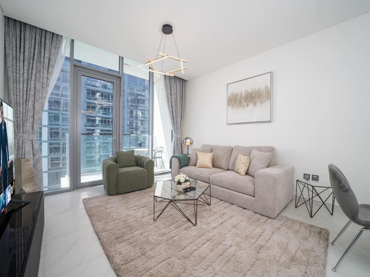 Luxury Lagoon-side Living 1-bed In District One Apartment Dubai