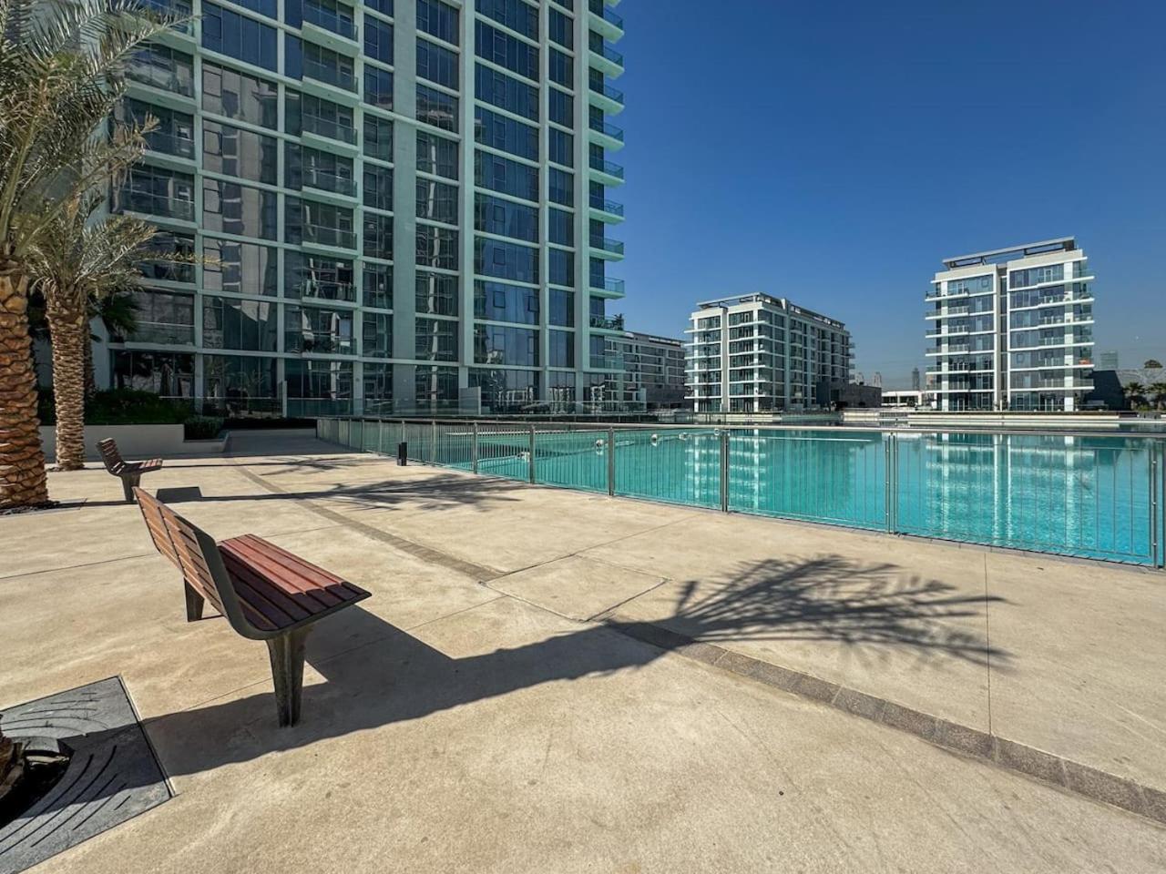Luxury Lagoon-side Living 1-bed In District One *