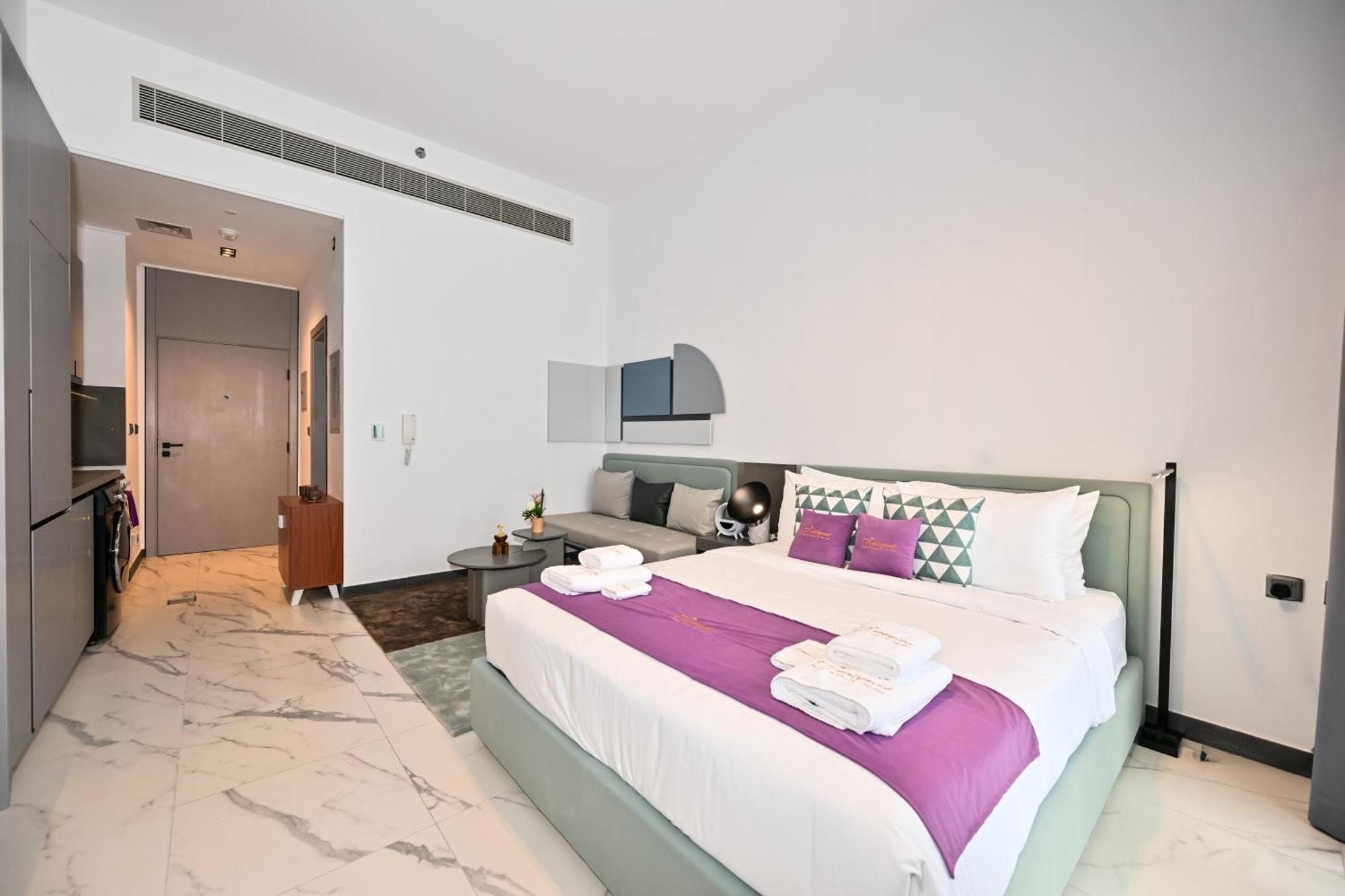 Charming In Meydan By Deleguest Apartment *