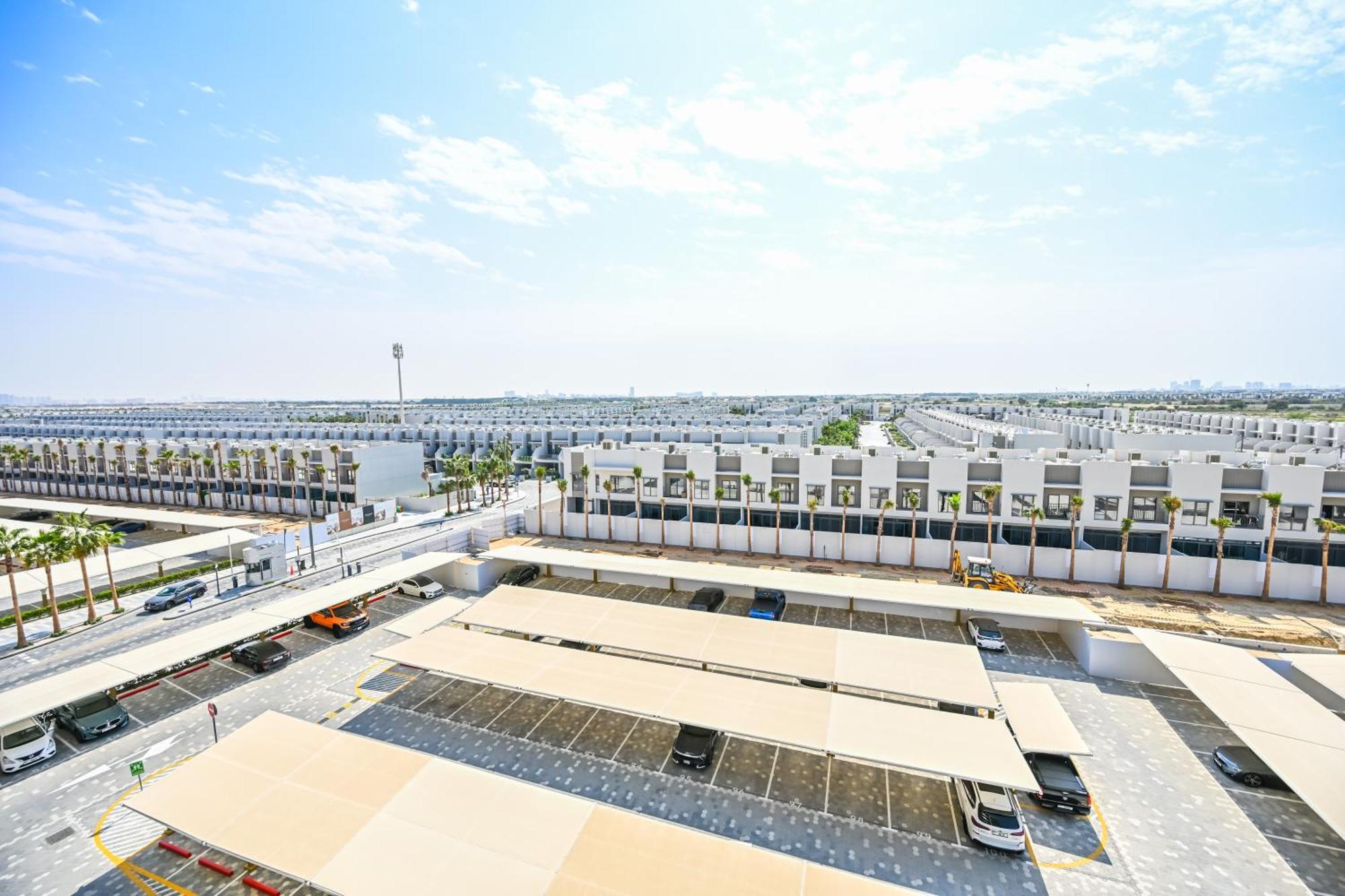 Charming In Meydan By Deleguest Apartment