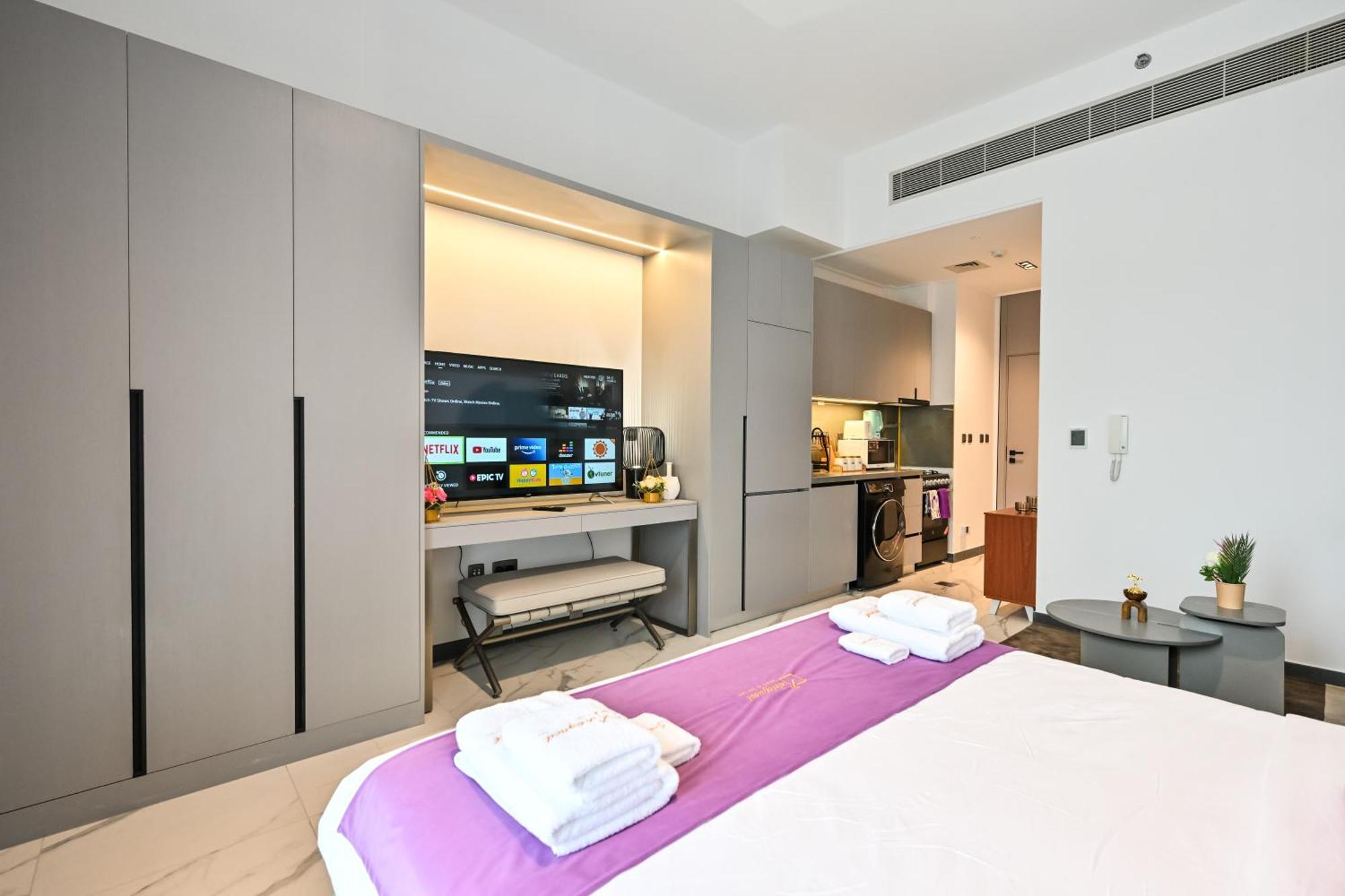 Charming In Meydan By Deleguest Apartment *