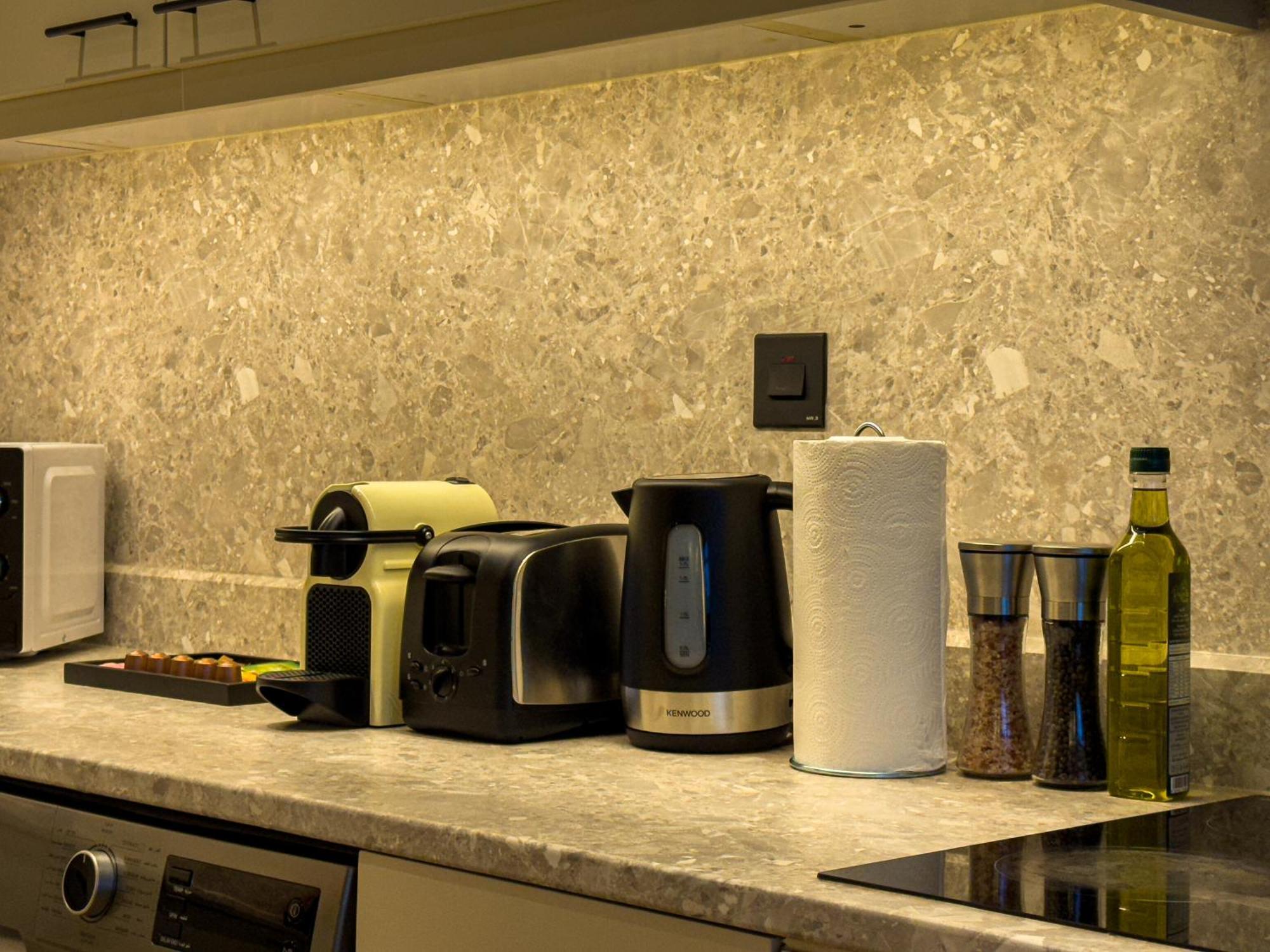Stylish Luxury In The Heart Of Difc Apartment Dubai