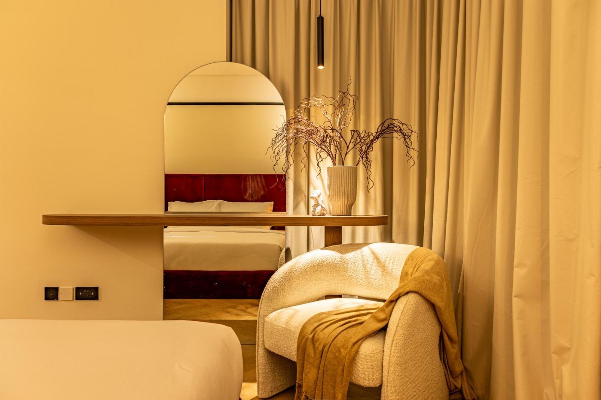 Apartment Stylish Luxury In The Heart Of Difc Dubai