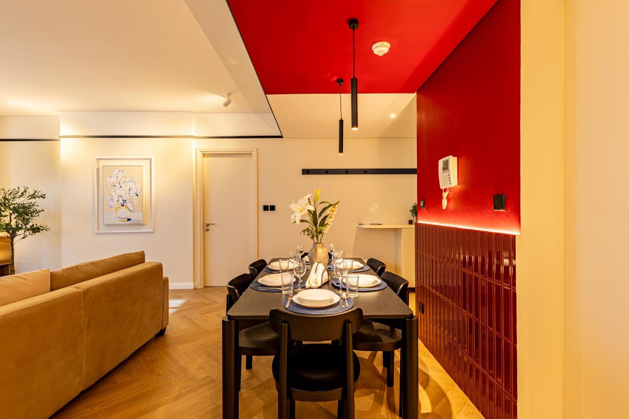 Stylish Luxury In The Heart Of Difc Apartment