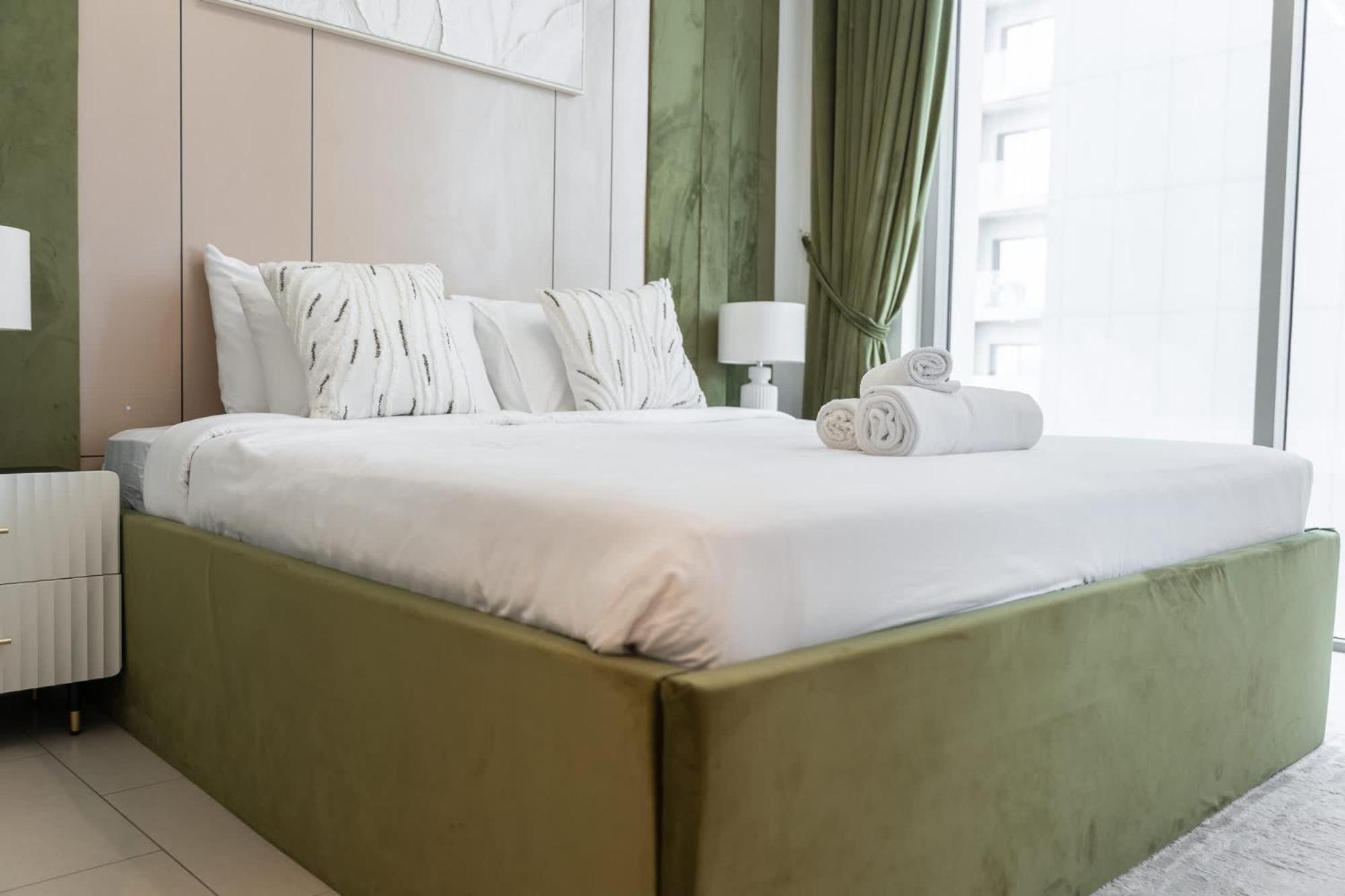 Apartment Lavish 2br In Sobha Creek Vistas