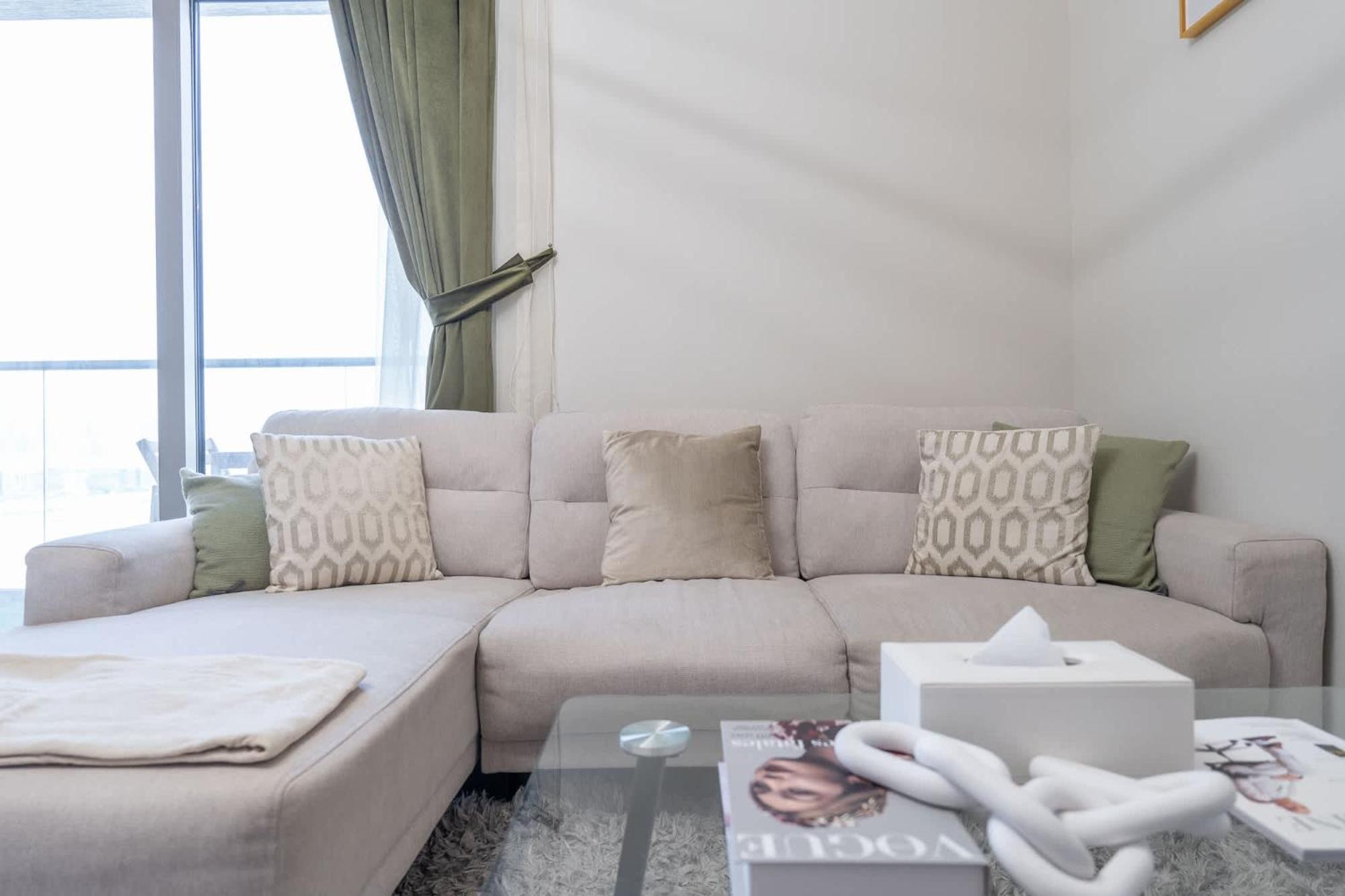 Lavish 2br In Sobha Creek Vistas *