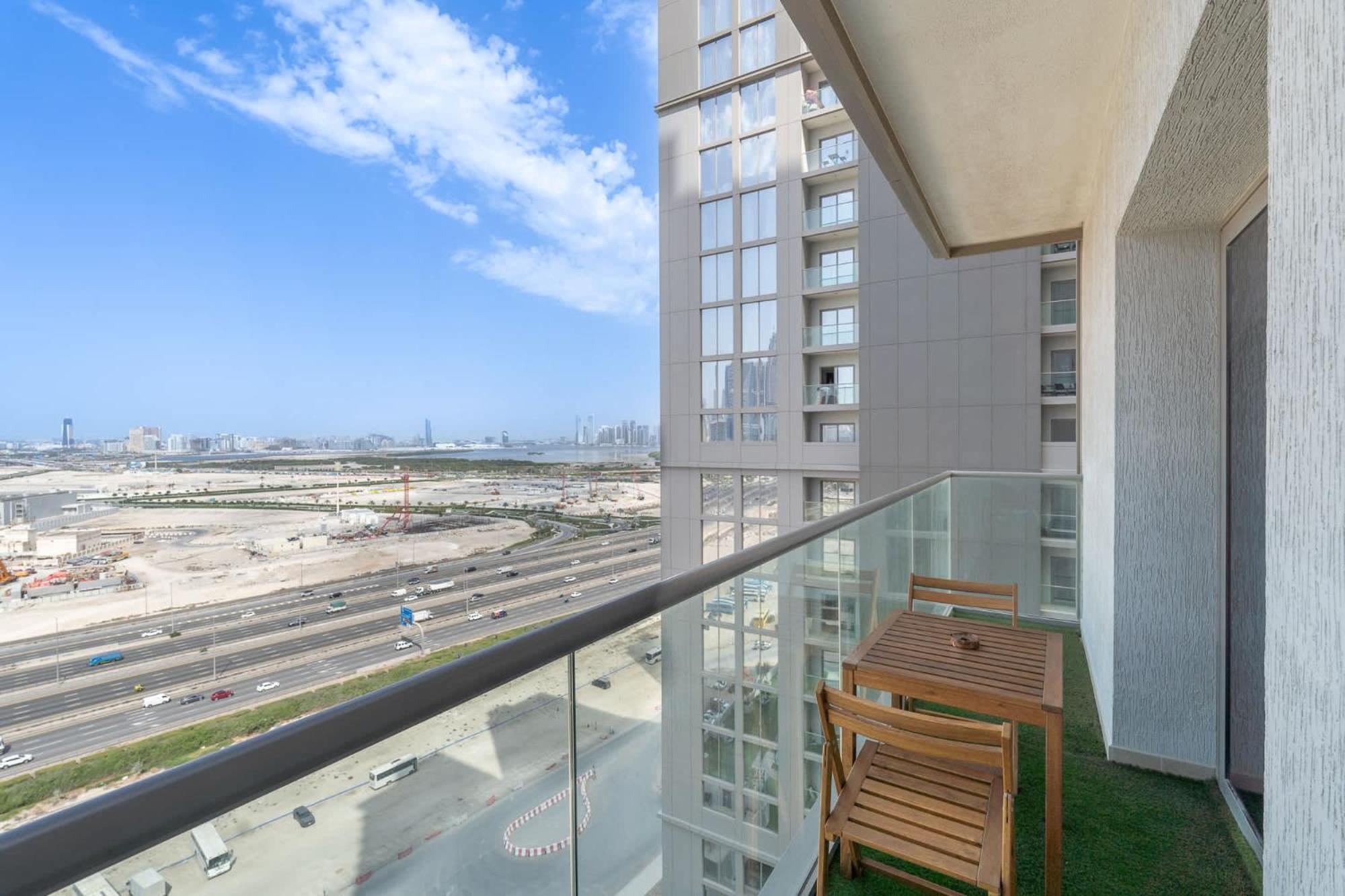 Lavish 2br In Sobha Creek Vistas Apartment *