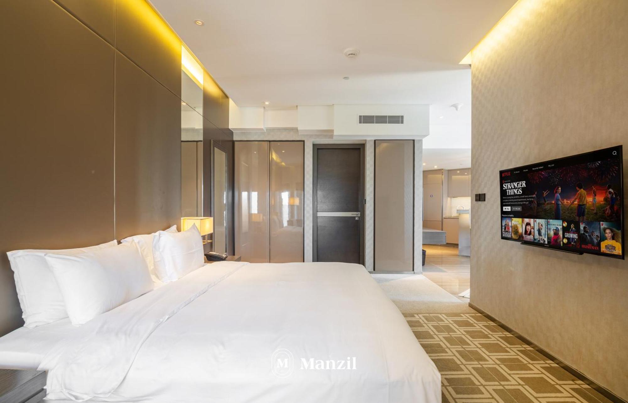 Luxury & In Creek Heights, Near Wafi Mall & Frame Dubai