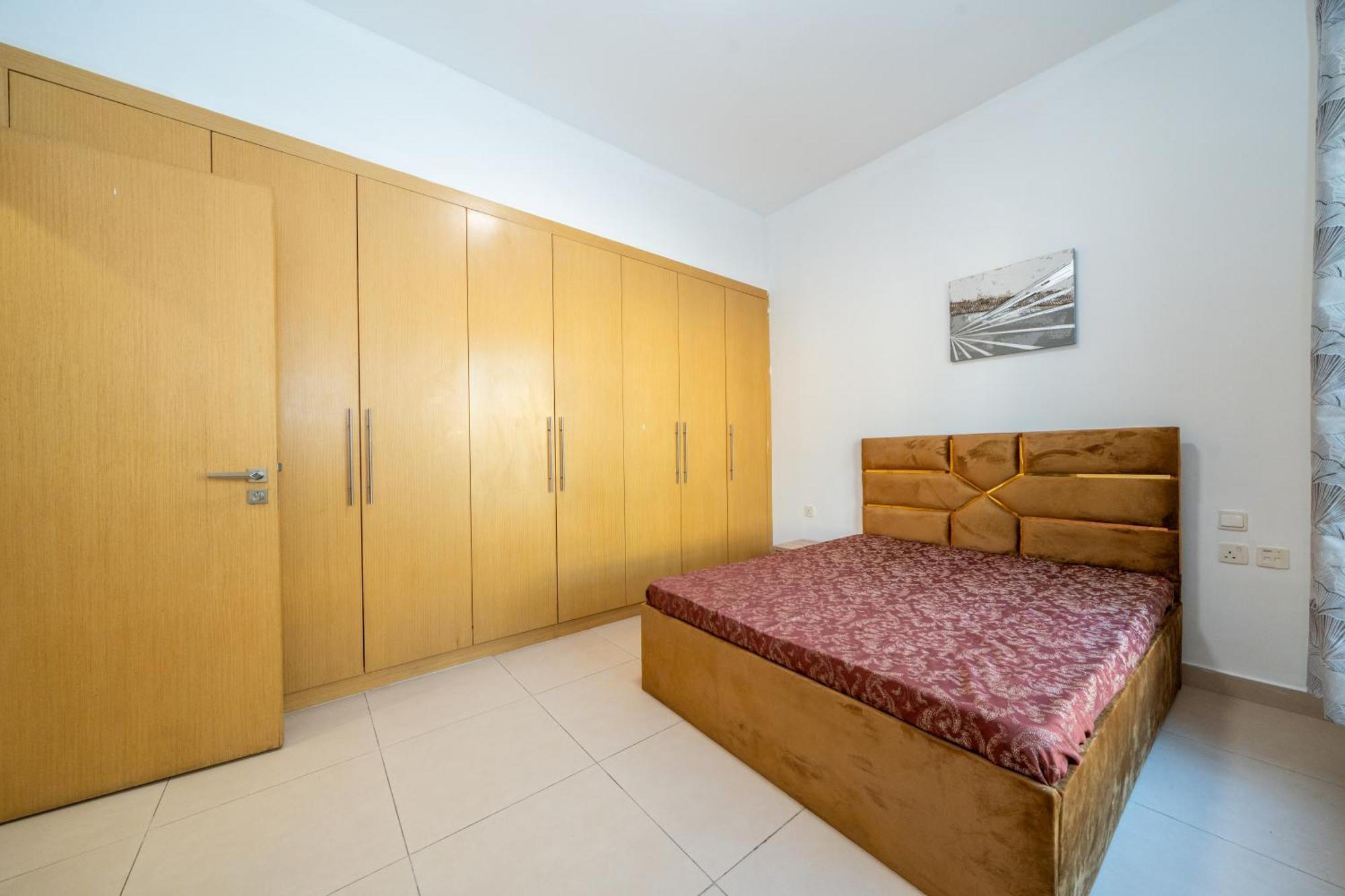 Villa Elegant 3br Sky With Large Balcony And Yard *