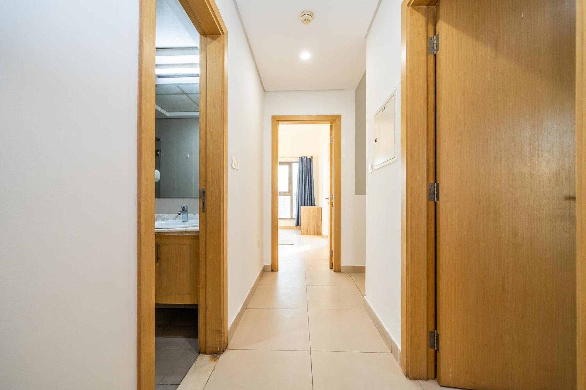 Elegant 3br Sky With Large Balcony And Yard Villa Dubai
