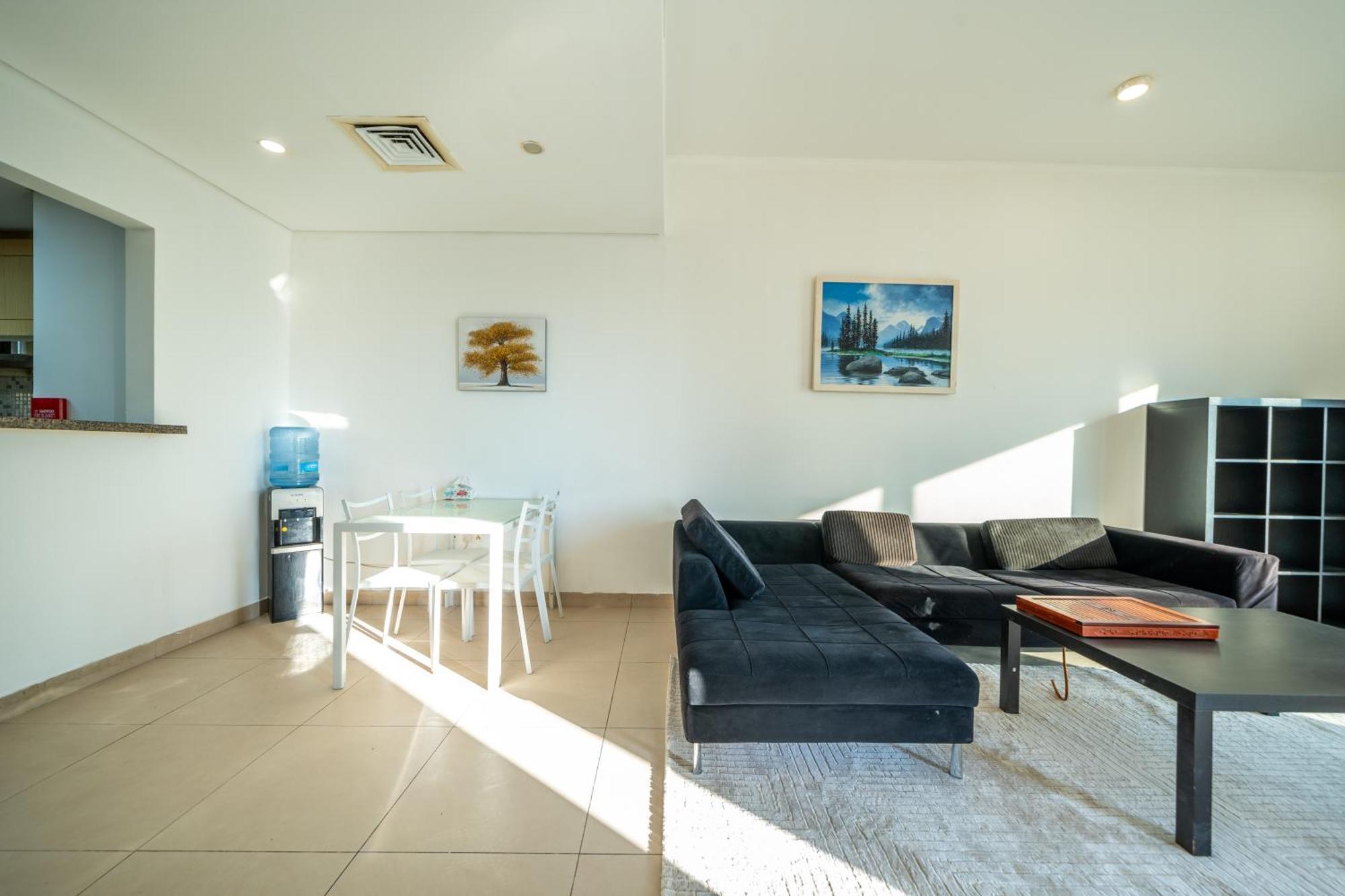 Villa Elegant 3br Sky With Large Balcony And Yard