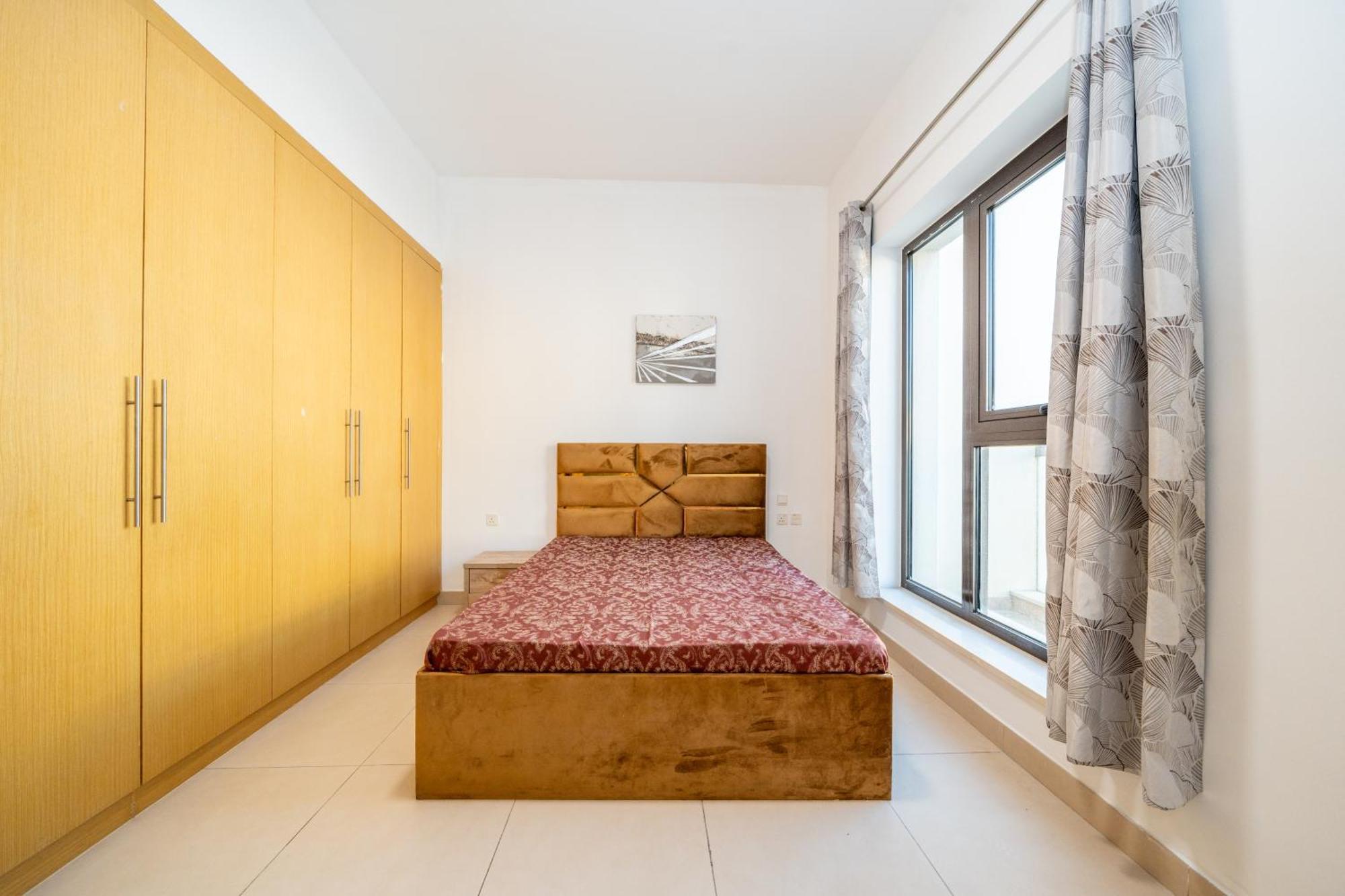 Elegant 3br Sky With Large Balcony And Yard Villa