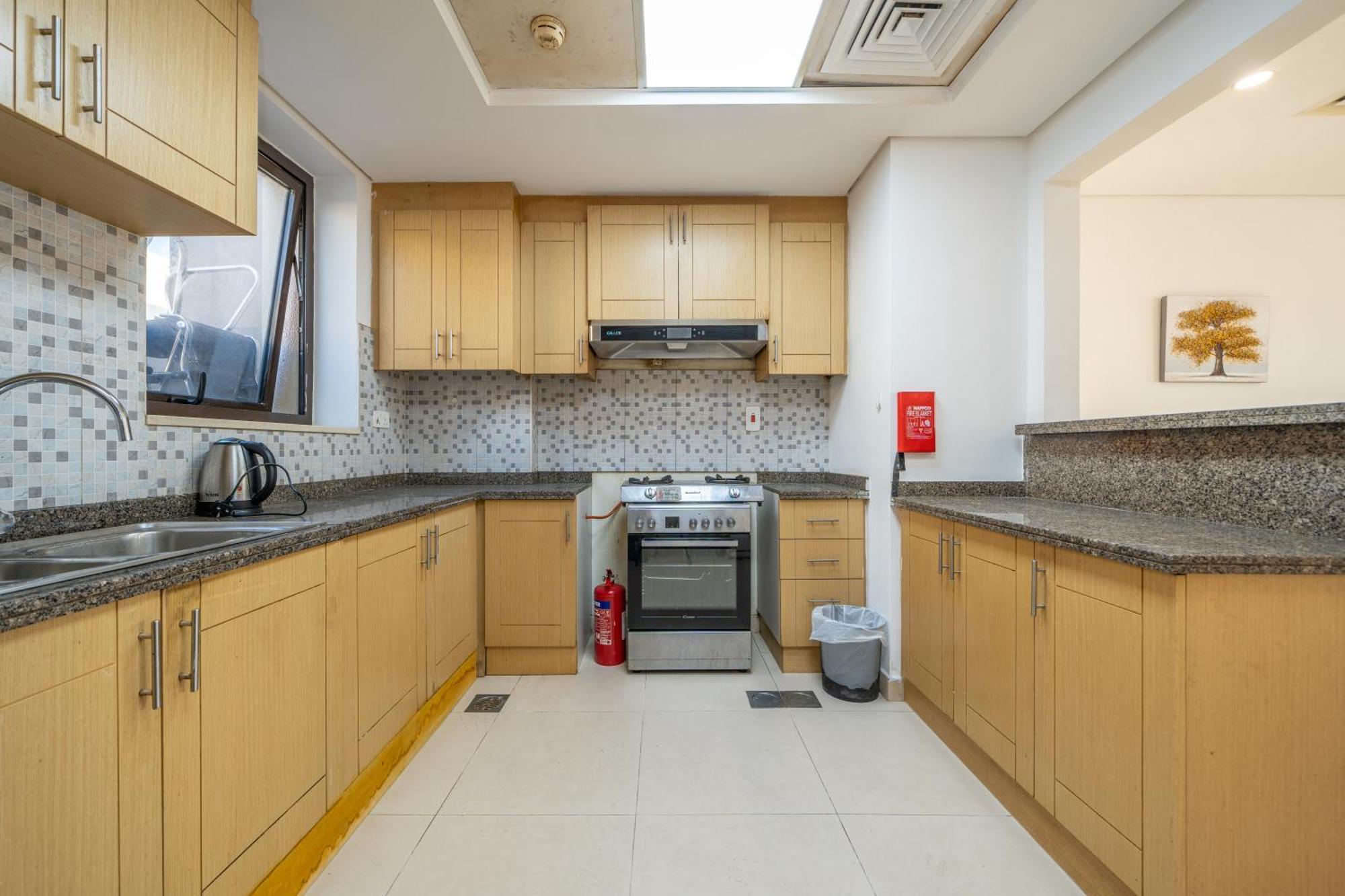 Elegant 3br Sky With Large Balcony And Yard *