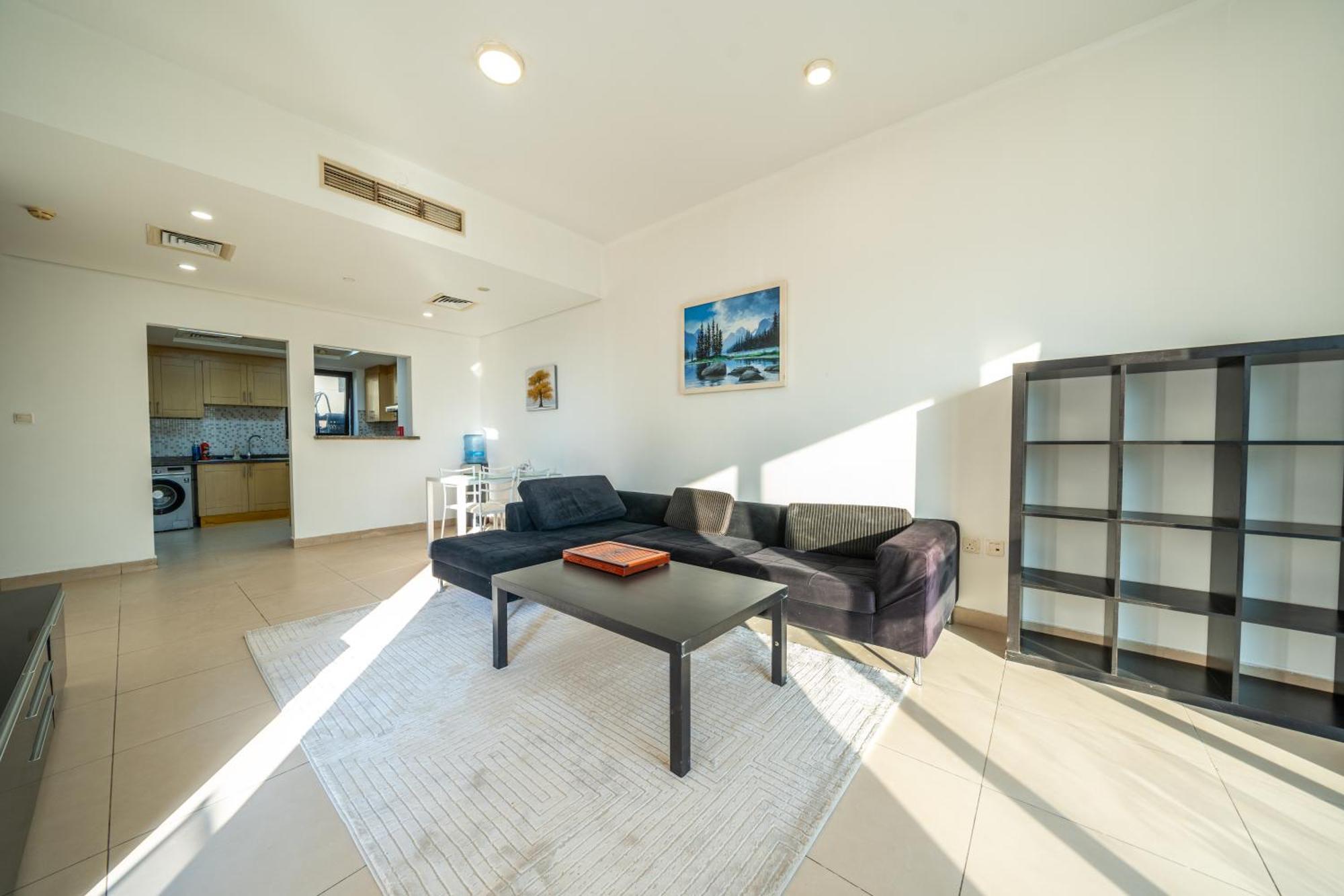 Elegant 3br Sky With Large Balcony And Yard